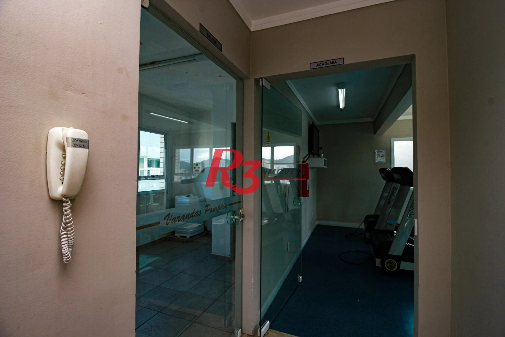 Apartamento com 3 dormitórios à venda, 123 m² por R$ 1.600.000,00 - Pompéia - Santos/SP