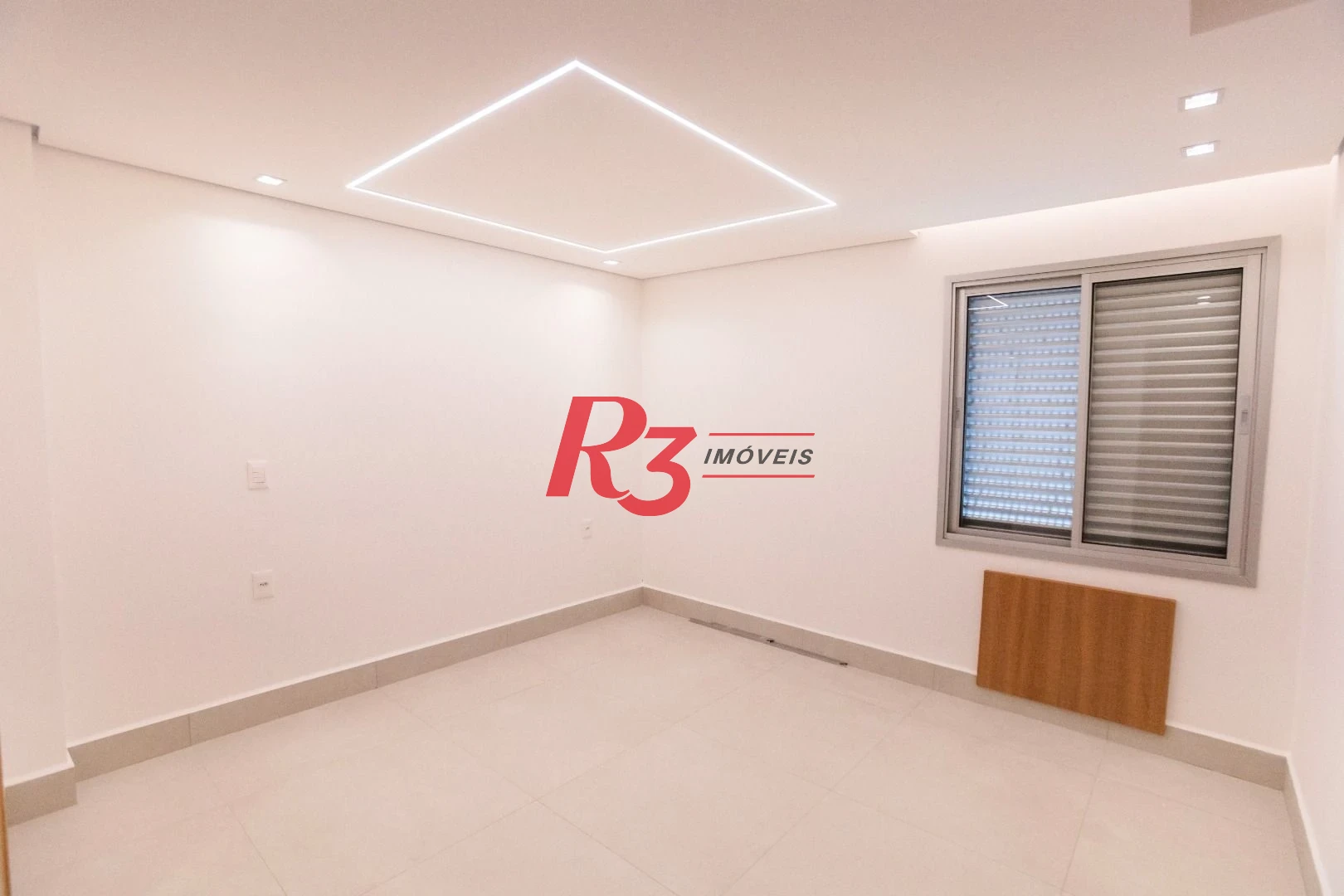 Apartamento com 3 dormitórios à venda, 163 m² por R$ 2.800.000,00 - Aparecida - Santos/SP
