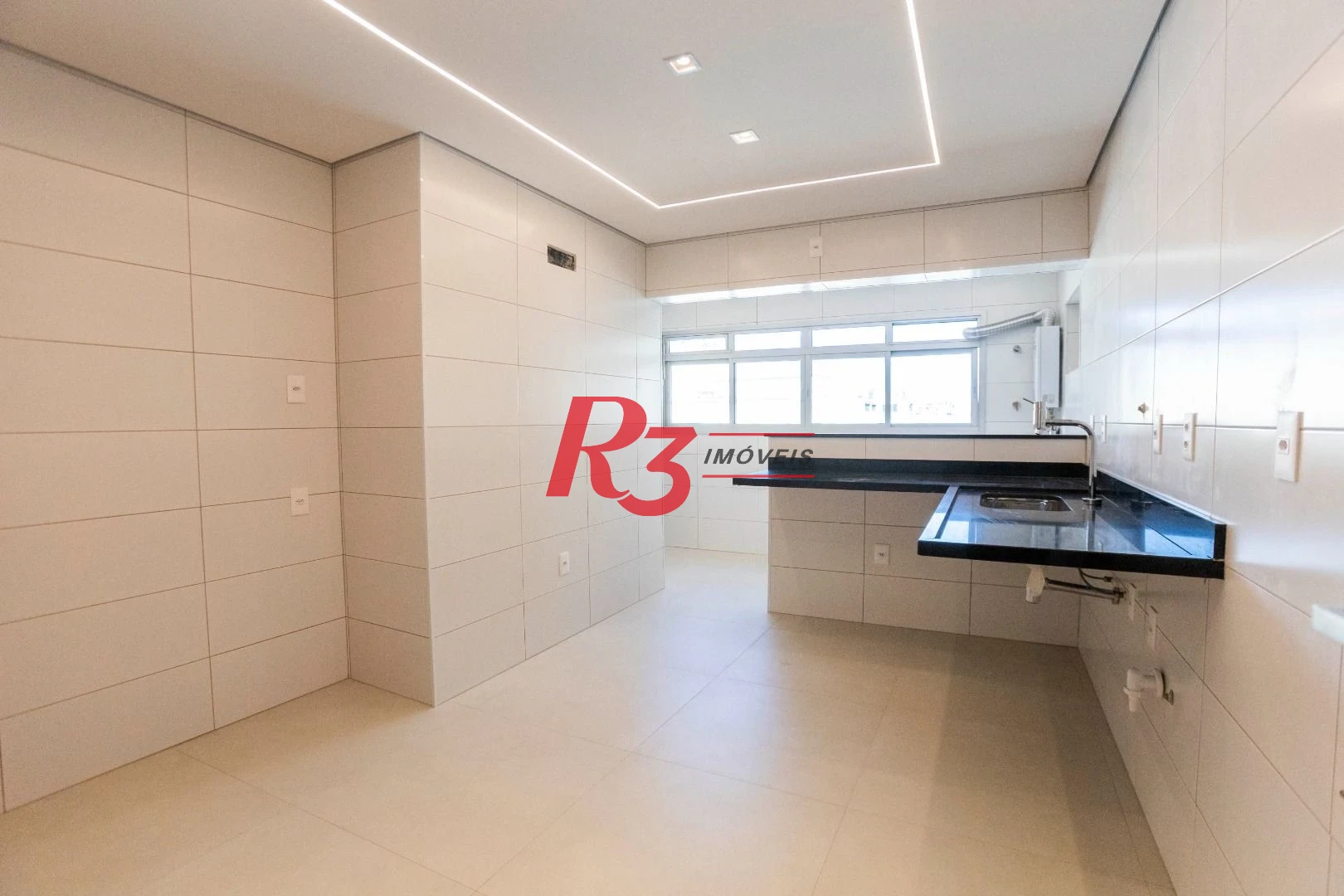 Apartamento com 3 dormitórios à venda, 163 m² por R$ 2.800.000,00 - Aparecida - Santos/SP