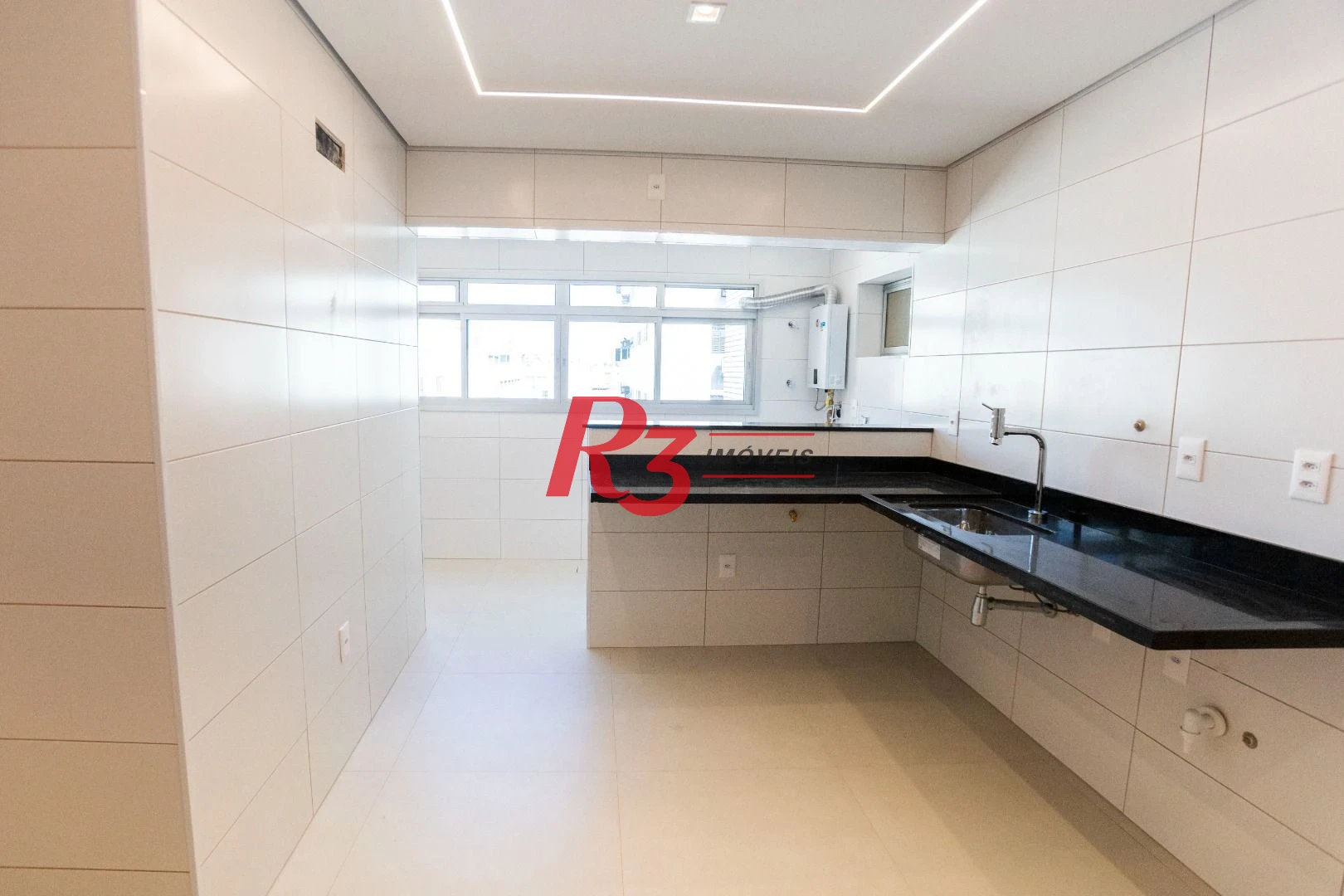 Apartamento com 3 dormitórios à venda, 163 m² por R$ 2.800.000,00 - Aparecida - Santos/SP