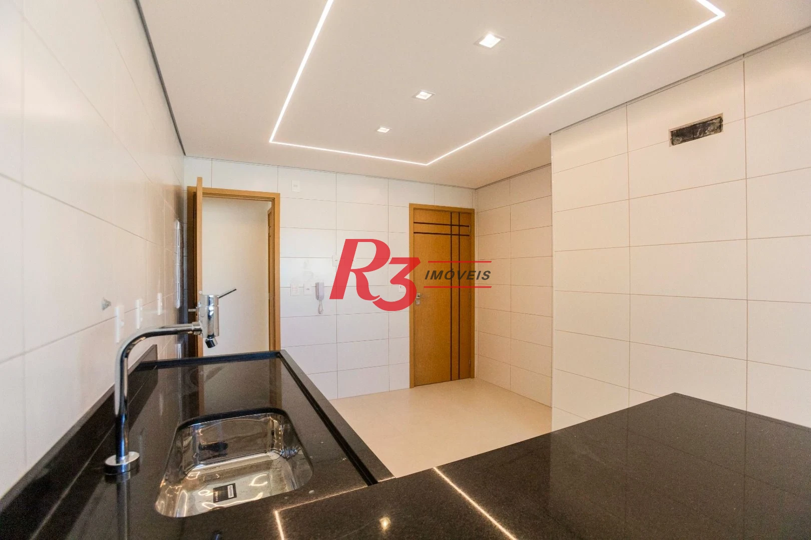 Apartamento com 3 dormitórios à venda, 163 m² por R$ 2.800.000,00 - Aparecida - Santos/SP