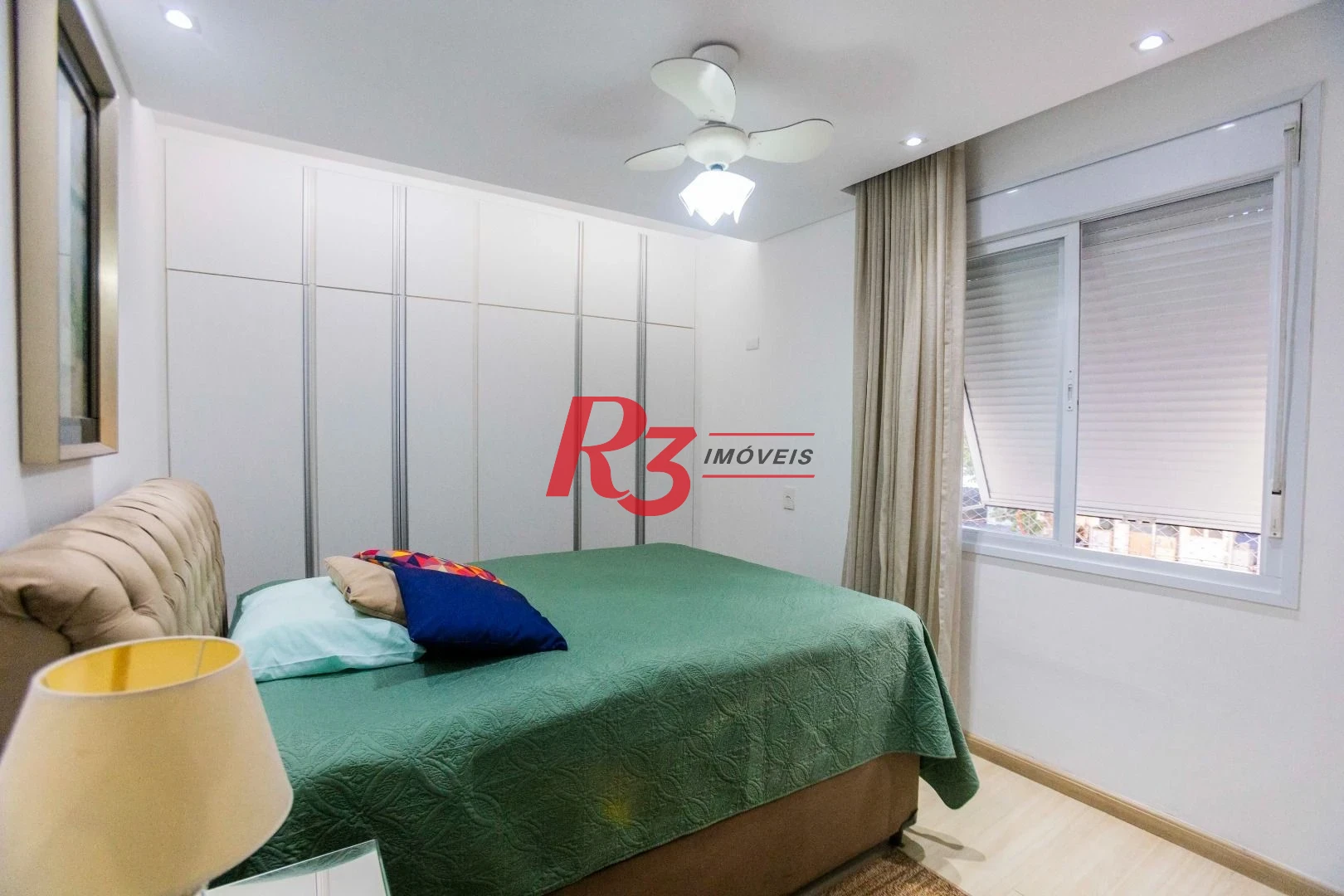 Apartamento com 3 dormitórios à venda, 124 m² por R$ 980.000,00 - Gonzaga - Santos/SP
