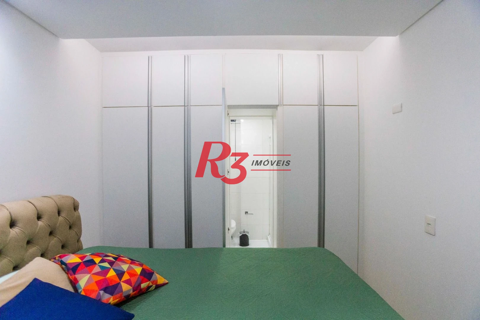Apartamento com 3 dormitórios à venda, 124 m² por R$ 980.000,00 - Gonzaga - Santos/SP