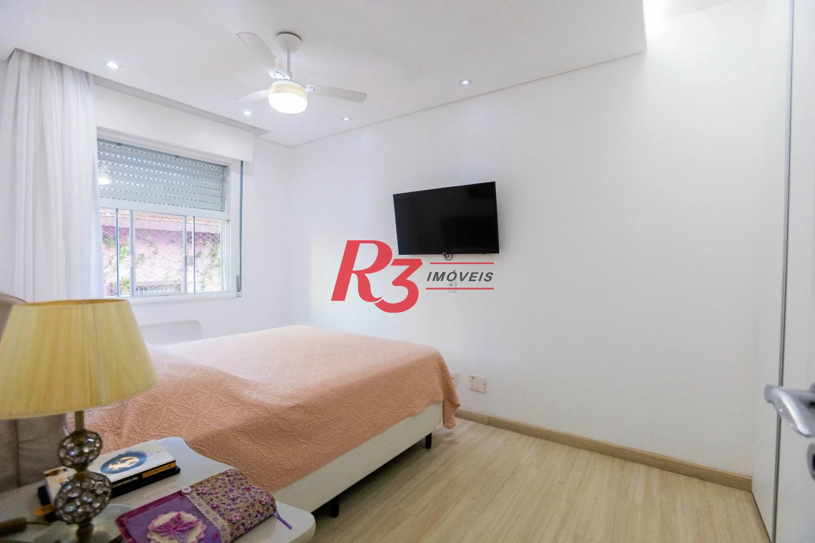 Apartamento com 3 dormitórios à venda, 124 m² por R$ 980.000,00 - Gonzaga - Santos/SP