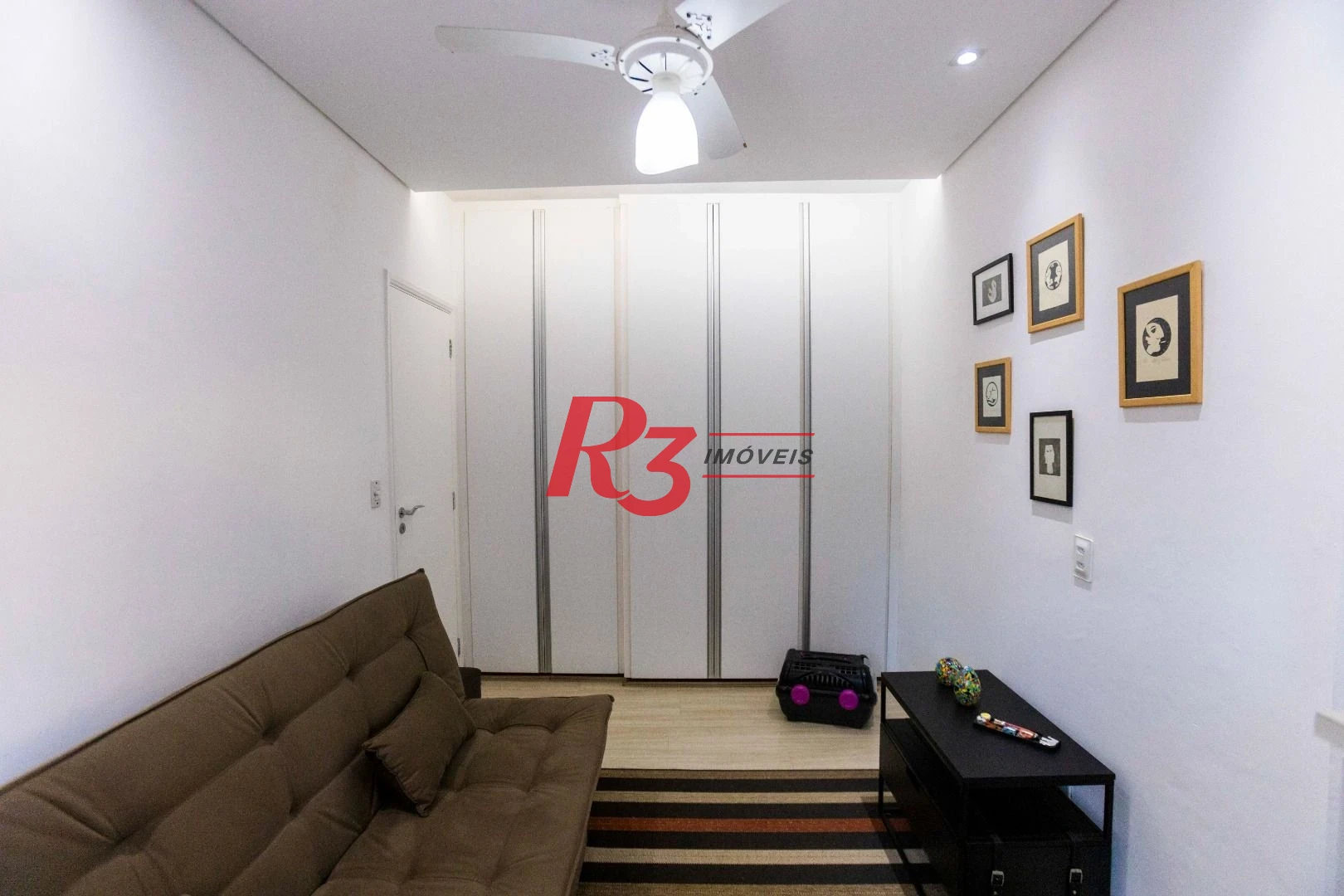 Apartamento com 3 dormitórios à venda, 124 m² por R$ 980.000,00 - Gonzaga - Santos/SP