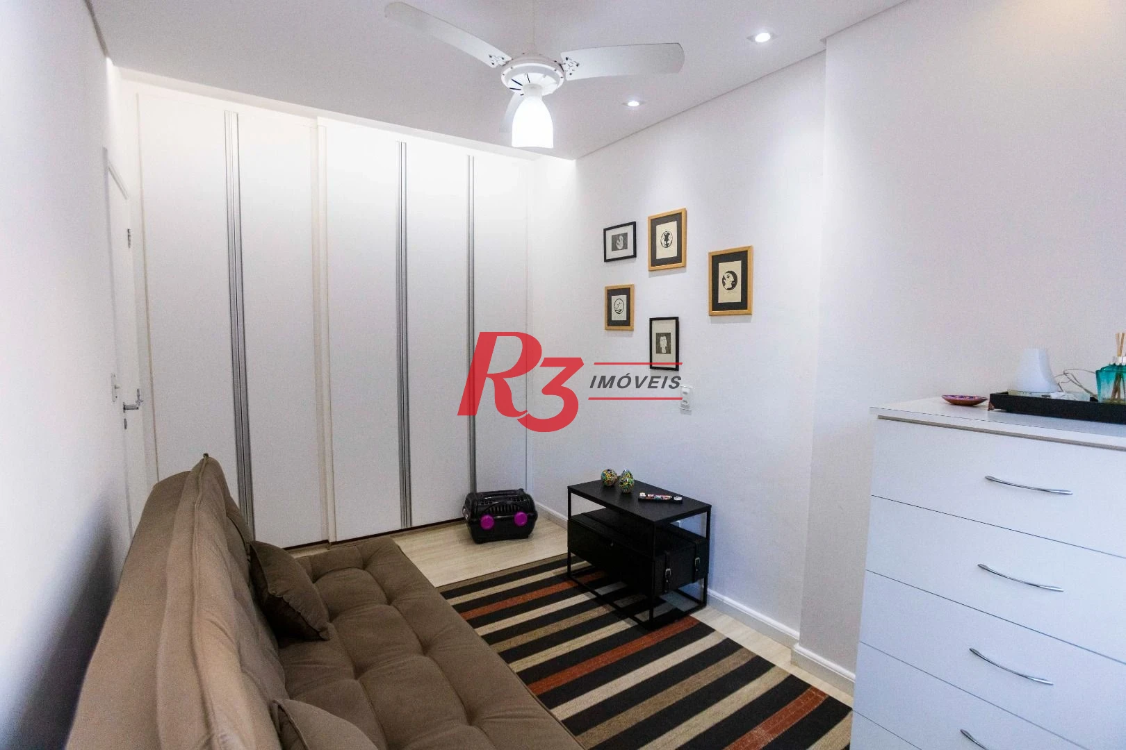 Apartamento com 3 dormitórios à venda, 124 m² por R$ 980.000,00 - Gonzaga - Santos/SP
