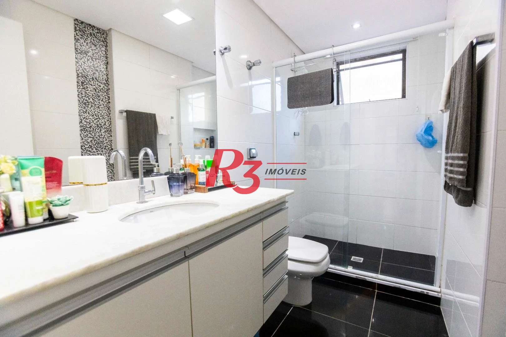 Apartamento com 3 dormitórios à venda, 124 m² por R$ 980.000,00 - Gonzaga - Santos/SP