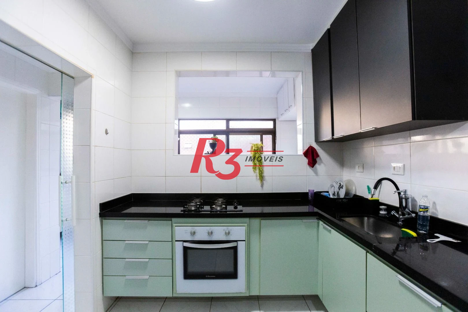 Apartamento com 3 dormitórios à venda, 124 m² por R$ 980.000,00 - Gonzaga - Santos/SP