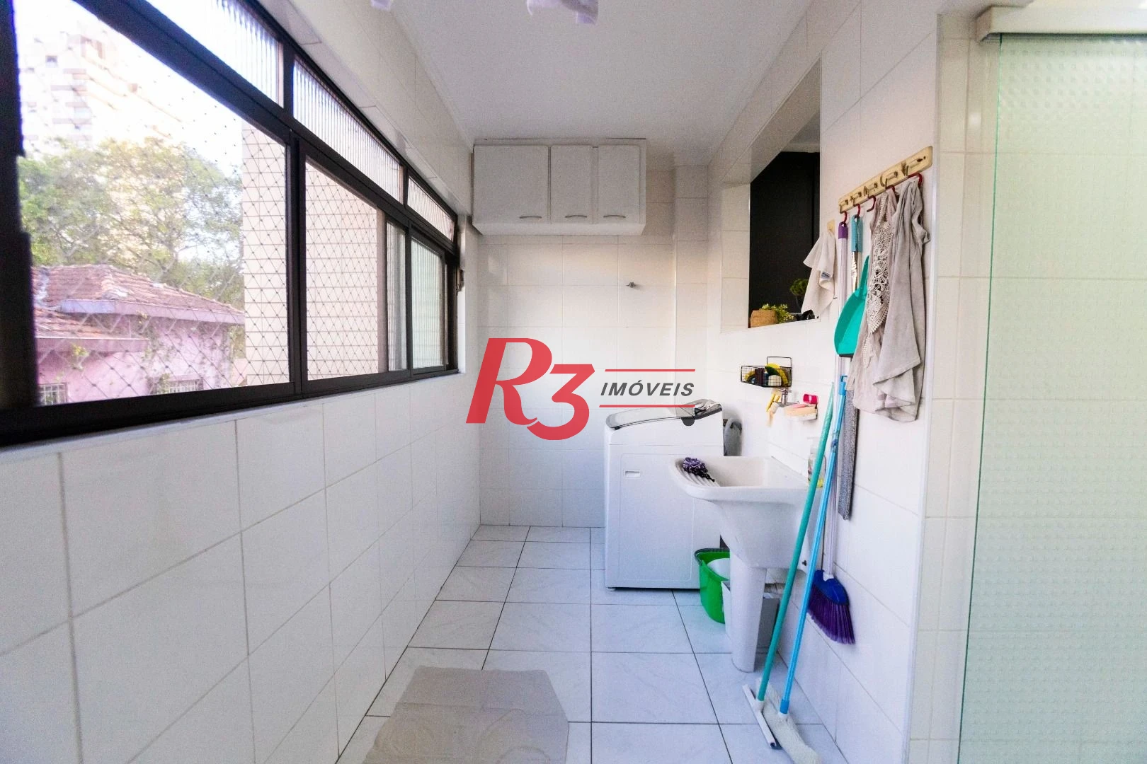 Apartamento com 3 dormitórios à venda, 124 m² por R$ 980.000,00 - Gonzaga - Santos/SP