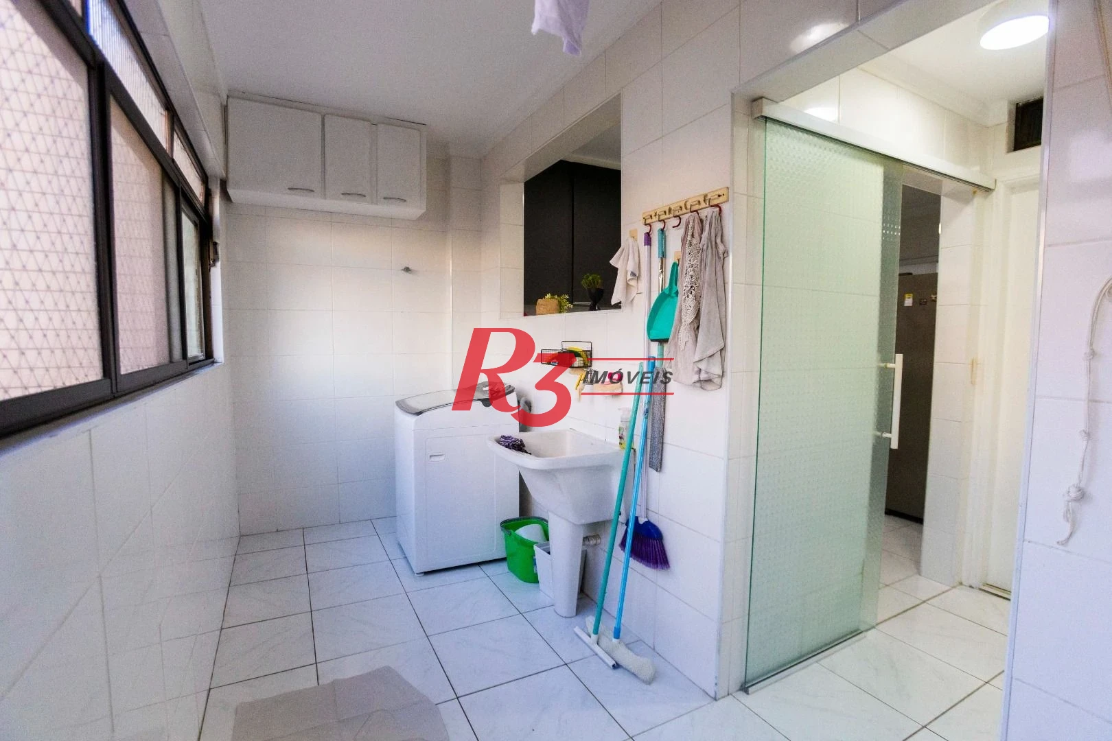 Apartamento com 3 dormitórios à venda, 124 m² por R$ 980.000,00 - Gonzaga - Santos/SP