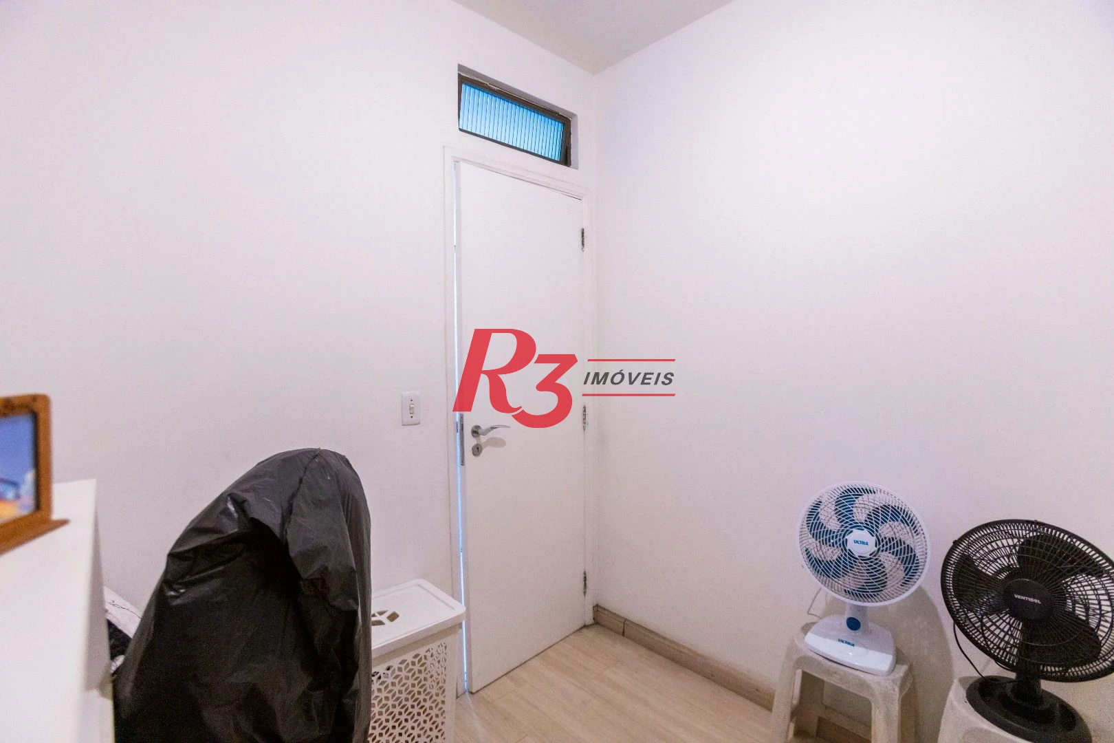 Apartamento com 3 dormitórios à venda, 124 m² por R$ 980.000,00 - Gonzaga - Santos/SP