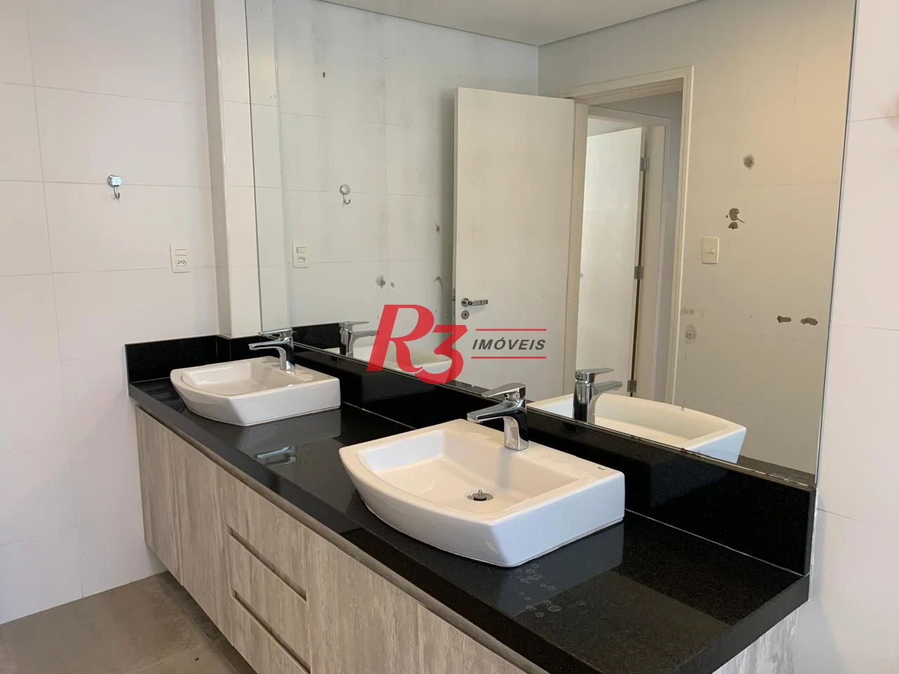Apartamento à venda, 160 m² por R$ 910.000,00 - Gonzaga - Santos/SP