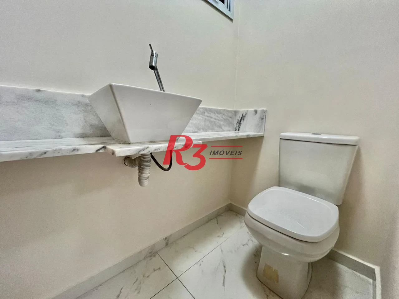Apartamento para alugar, 70 m² por R$ 5.900,00/mês - Boqueirão - Santos/SP