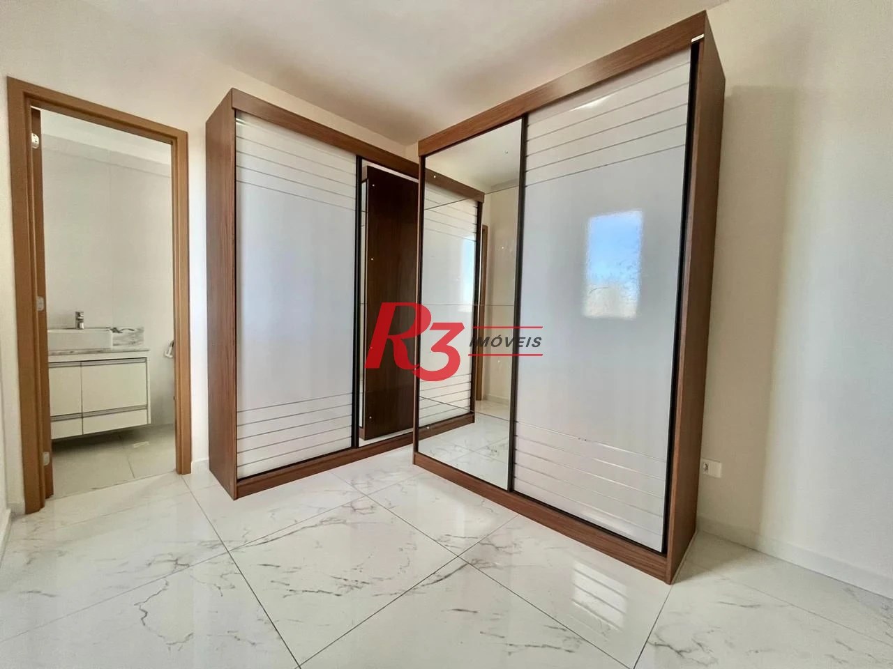 Apartamento para alugar, 70 m² por R$ 5.900,00/mês - Boqueirão - Santos/SP