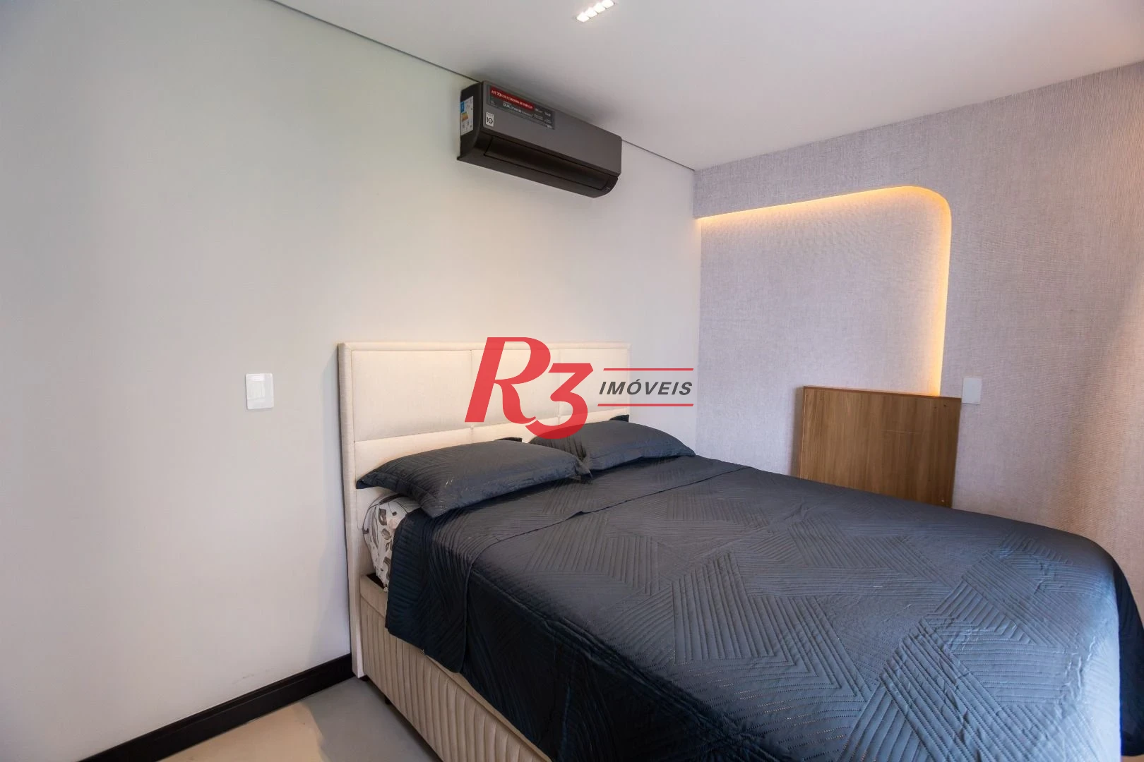 Apartamento com 1 dormitório à venda, 57 m² por R$ 750.000,00 - Ponta da Praia - Santos/SP