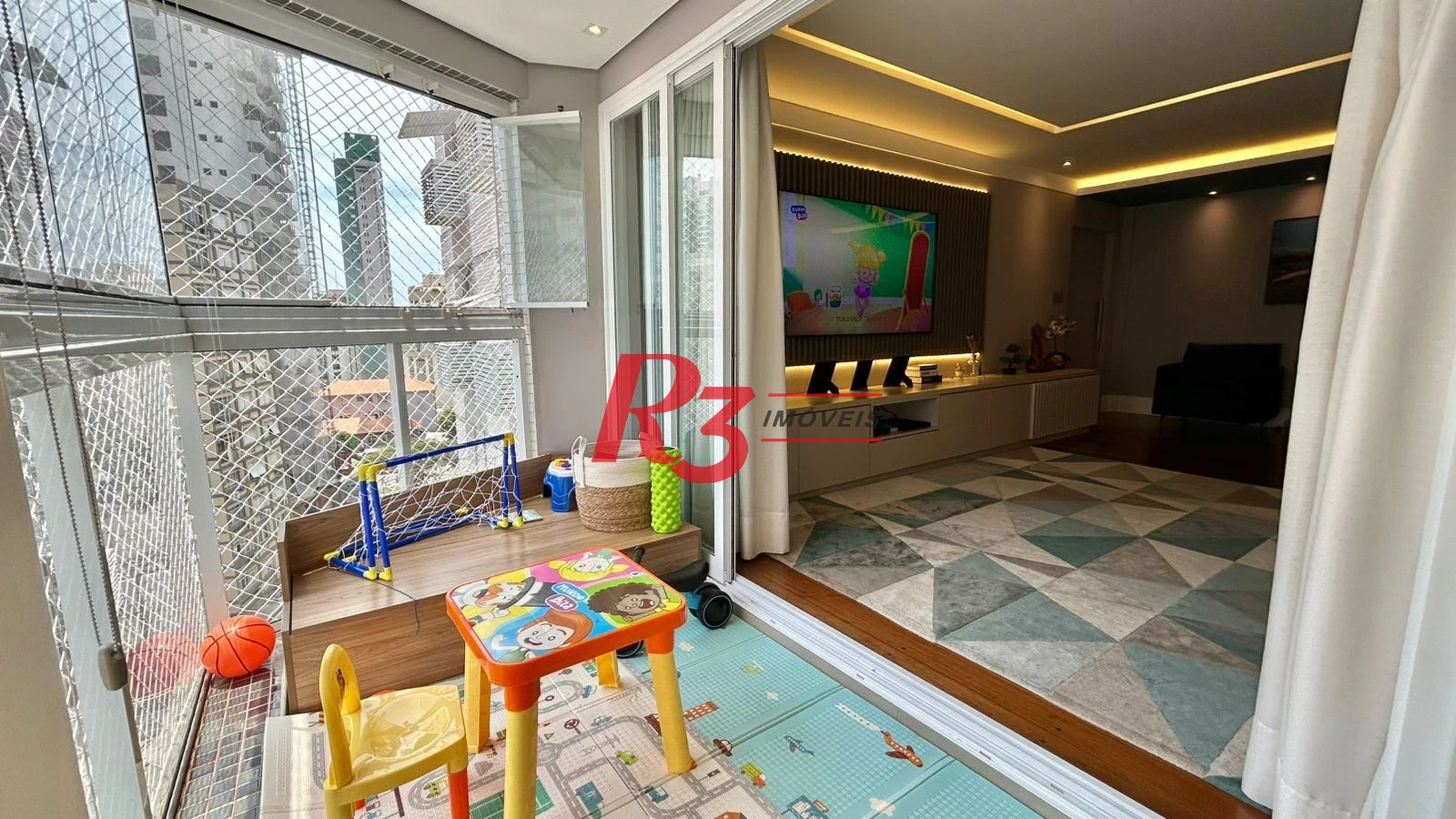 Apartamento com 4 dormitórios à venda, 206 m² por R$ 1.800.000,00 - Aparecida - Santos/SP