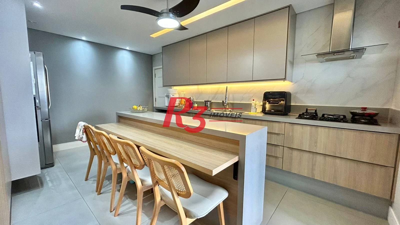 Apartamento com 4 dormitórios à venda, 206 m² por R$ 1.800.000,00 - Aparecida - Santos/SP