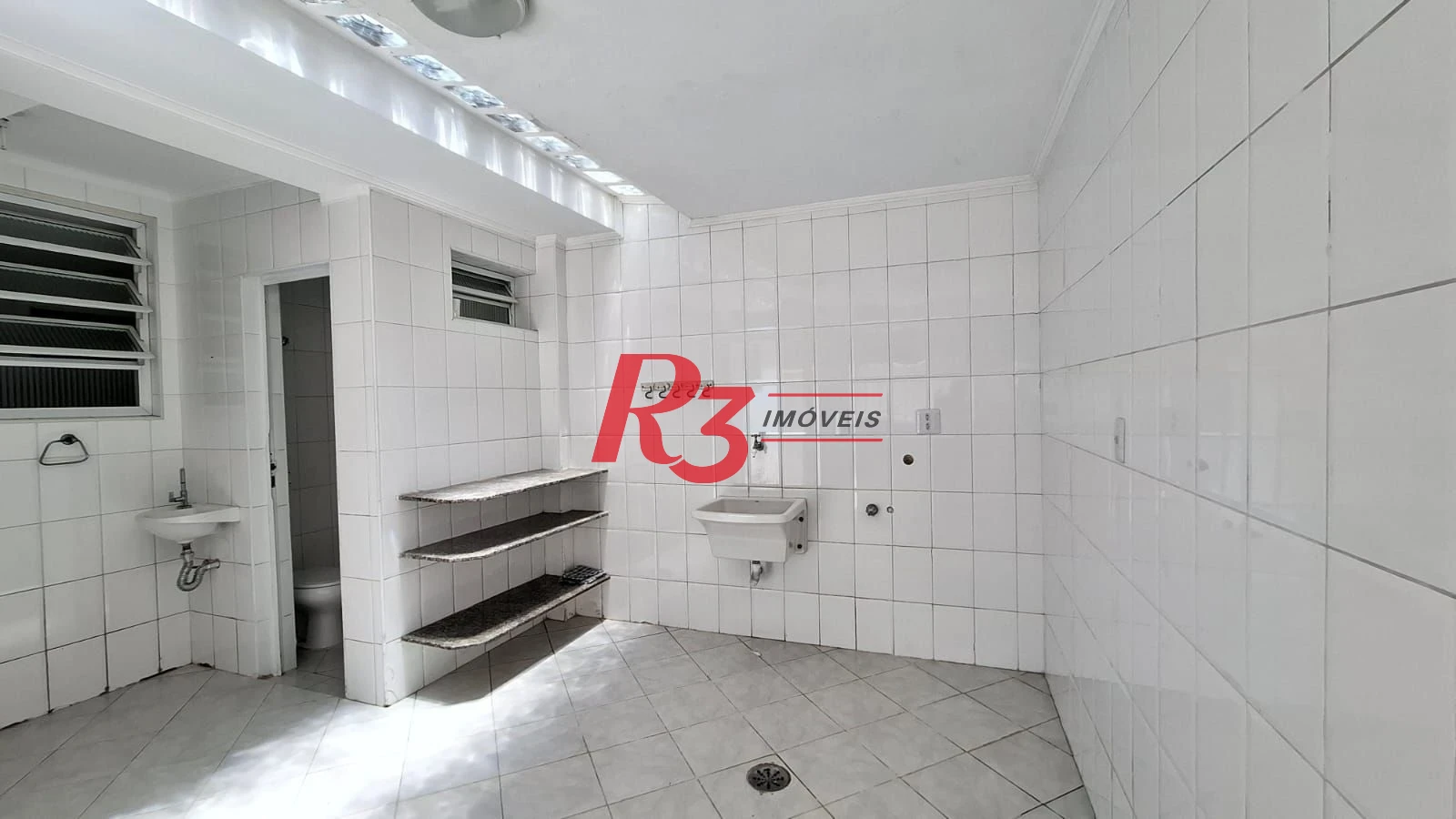 Sobrado, 150 m² - venda por R$ 2.200.000,00 ou aluguel por R$ 7.300,01/mês - Boqueirão - Santos/SP