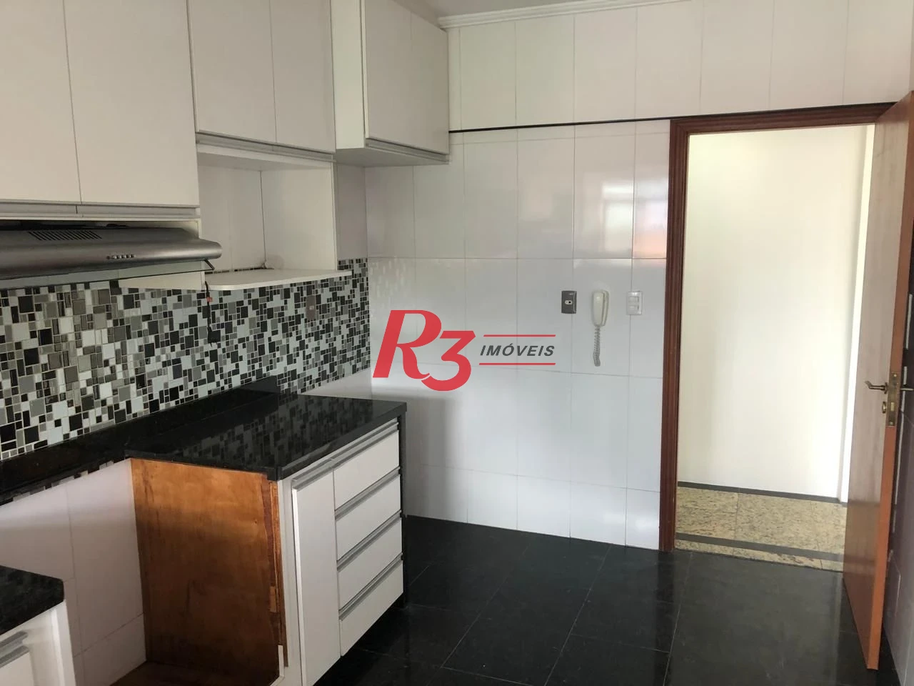 Apartamento com 2 dormitórios à venda, 100 m² por R$ 650.000,00 - Campo Grande - Santos/SP