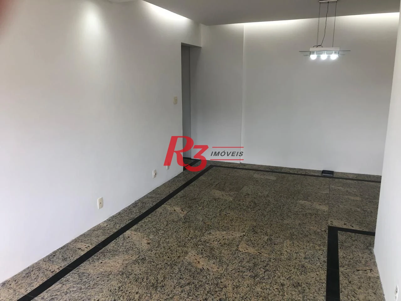 Apartamento com 2 dormitórios à venda, 100 m² por R$ 650.000,00 - Campo Grande - Santos/SP