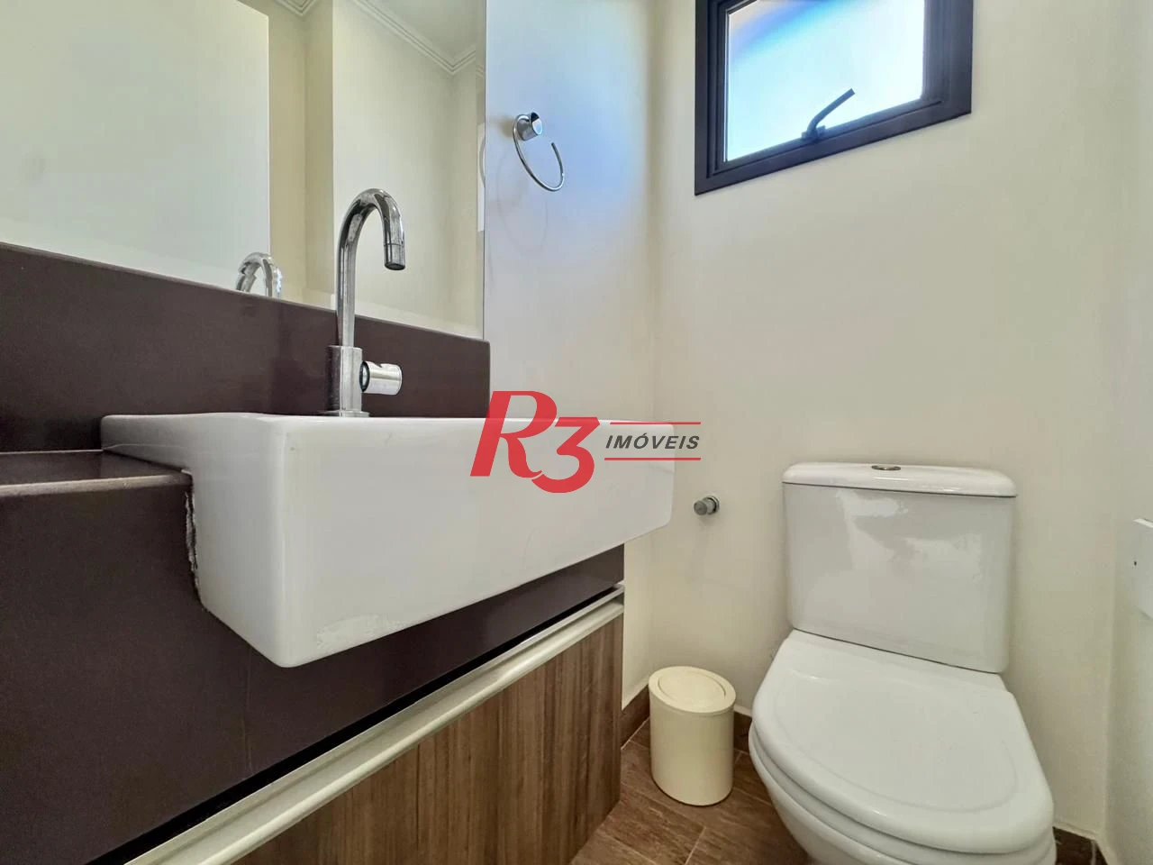 Apartamento com 3 dormitórios à venda, 139 m² por R$ 1.650.000,00 - Gonzaga - Santos/SP