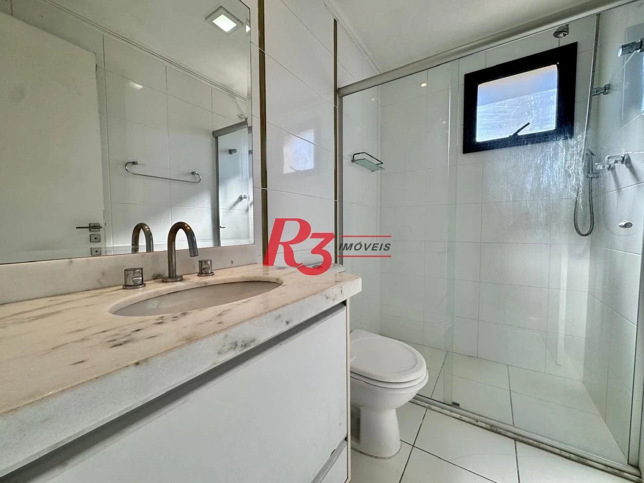 Apartamento com 3 dormitórios à venda, 139 m² por R$ 1.650.000,00 - Gonzaga - Santos/SP