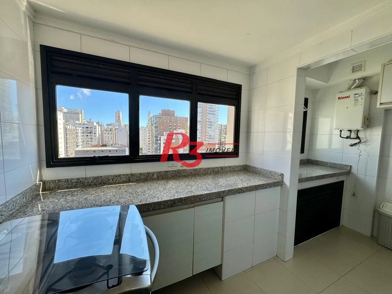 Apartamento com 3 dormitórios à venda, 139 m² por R$ 1.650.000,00 - Gonzaga - Santos/SP