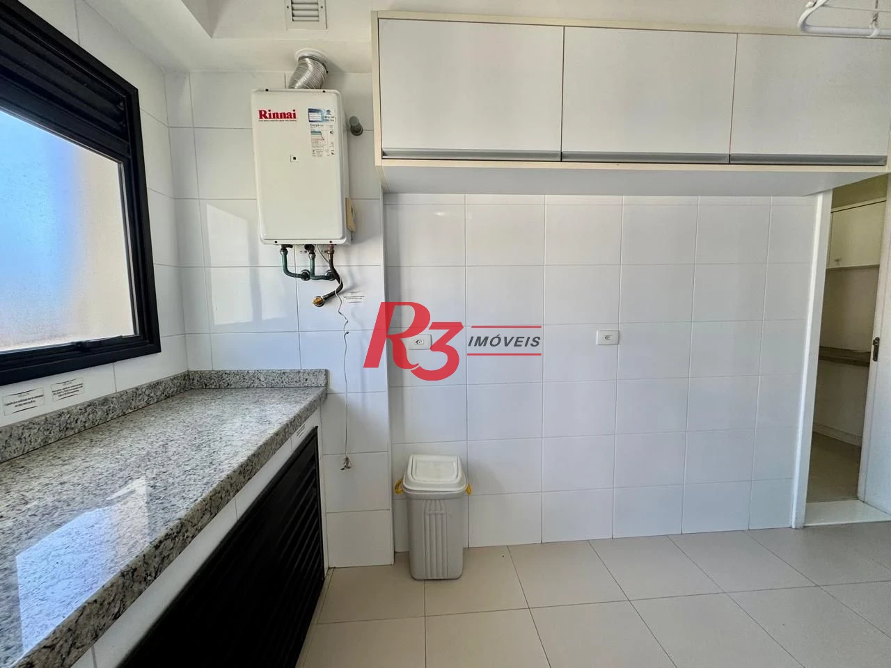Apartamento com 3 dormitórios à venda, 139 m² por R$ 1.650.000,00 - Gonzaga - Santos/SP