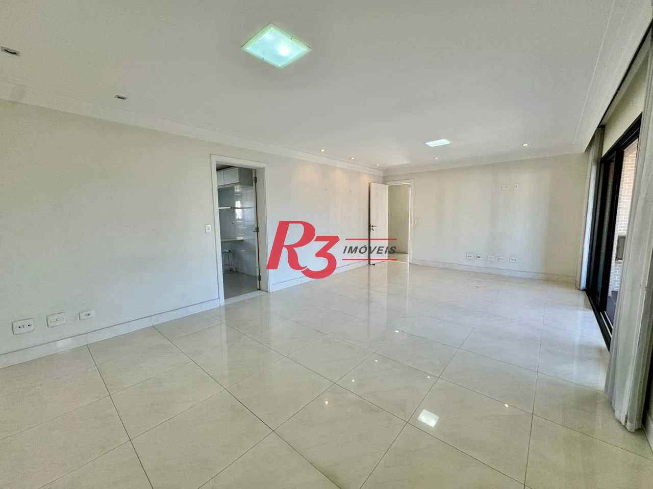 Apartamento com 3 dormitórios à venda, 139 m² por R$ 1.650.000,00 - Gonzaga - Santos/SP