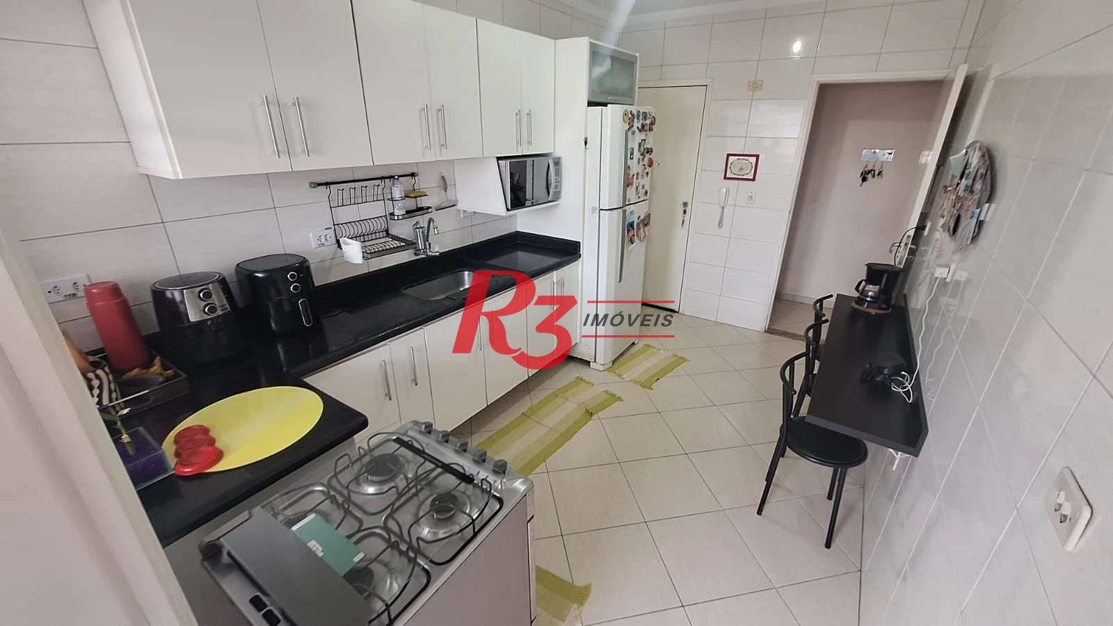 Apartamento com 2 dormitórios à venda, 85 m² por R$ 385.000,00 - Itararé - São Vicente/SP