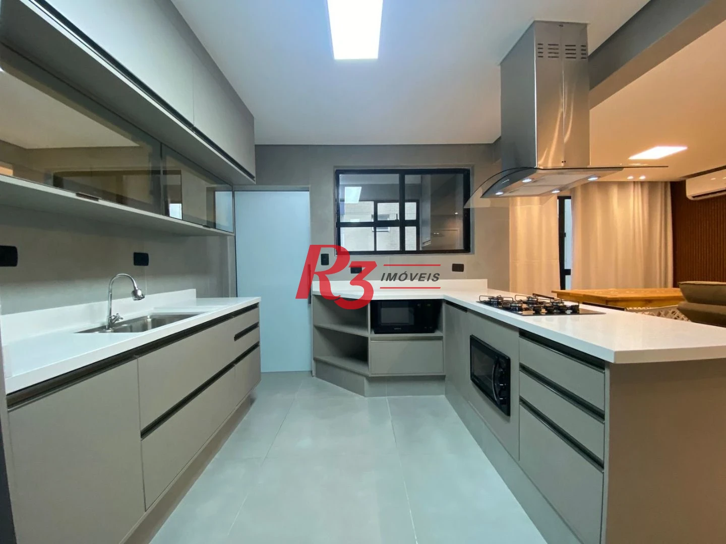 Apartamento com 2 dormitórios à venda, 119 m² por R$ 997.000,00 - Ponta da Praia - Santos/SP