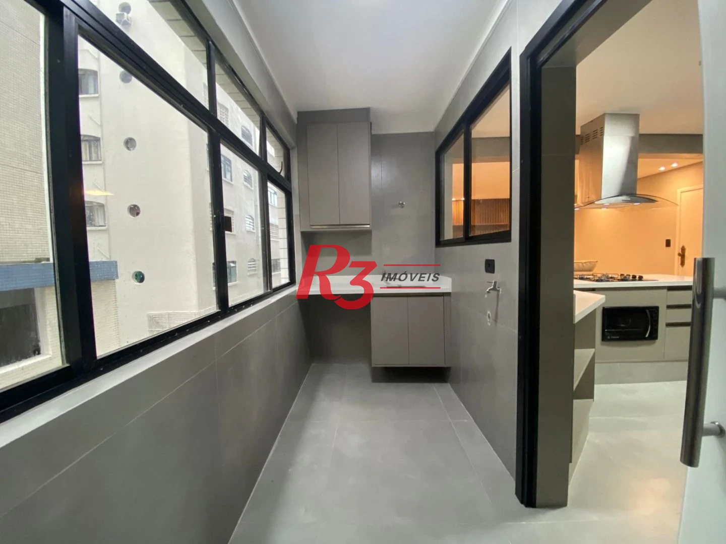 Apartamento com 2 dormitórios à venda, 119 m² por R$ 997.000,00 - Ponta da Praia - Santos/SP