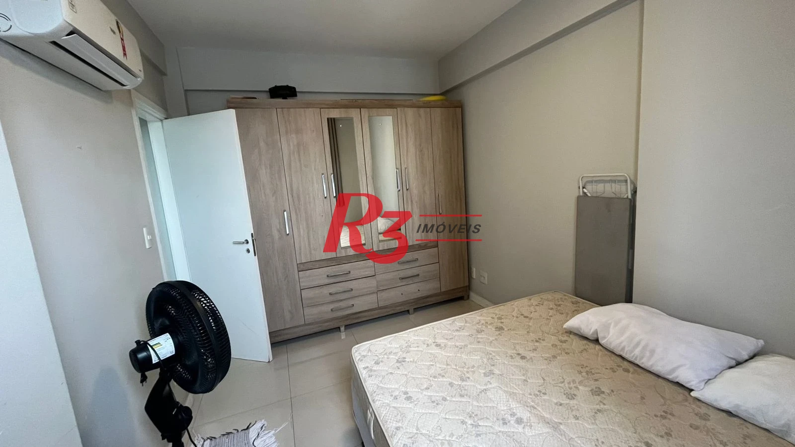 Apartamento com 1 dormitório para alugar, 44 m² por R$ 4.950,00/mês - Ponta da Praia - Santos/SP