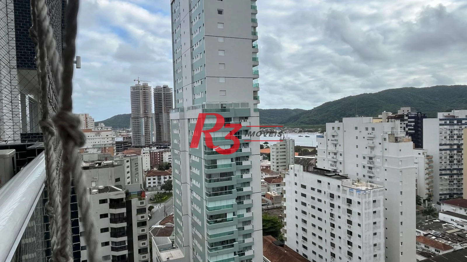Apartamento com 1 dormitório para alugar, 44 m² por R$ 4.950,00/mês - Ponta da Praia - Santos/SP