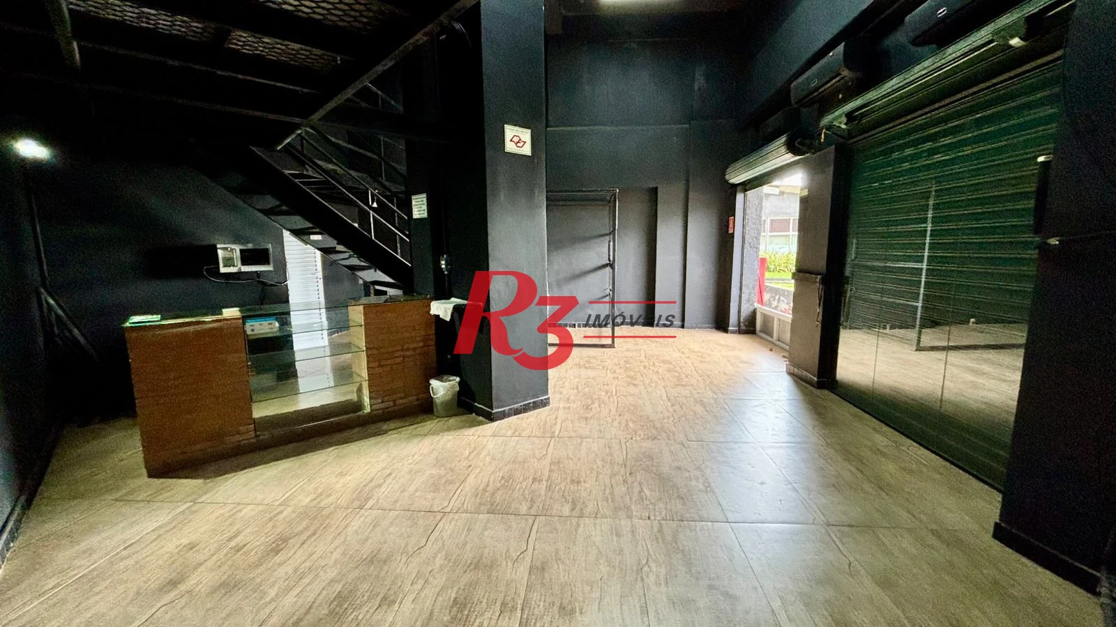 Loja, 92 m² - venda por R$ 800.000,00 ou aluguel por R$ 5.000,00/mês - Ponta da Praia - Santos/SP