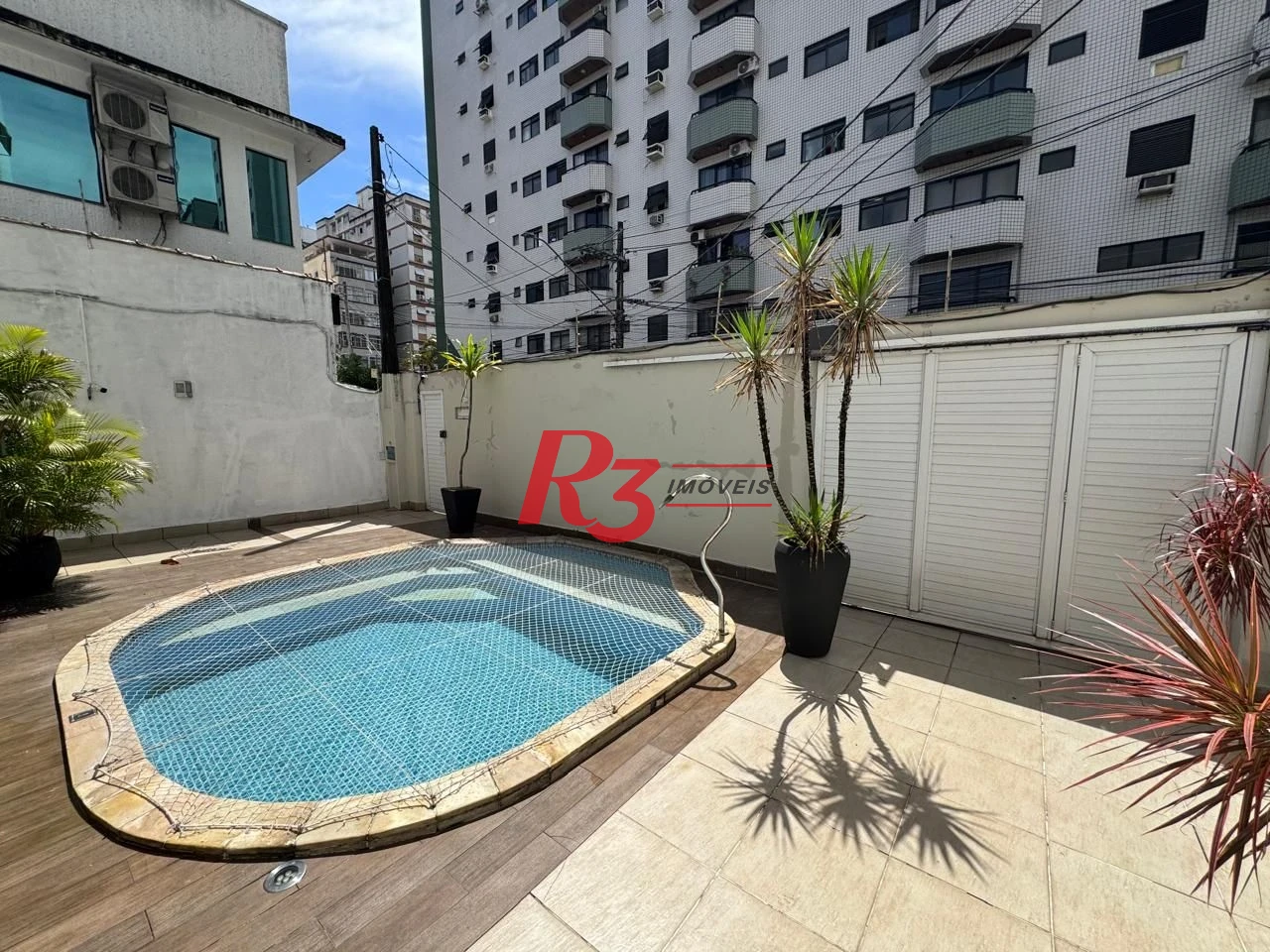 Casa com 3 dormitórios à venda, 231 m² por R$ 1.500.000,00 - Gonzaguinha - São Vicente/SP