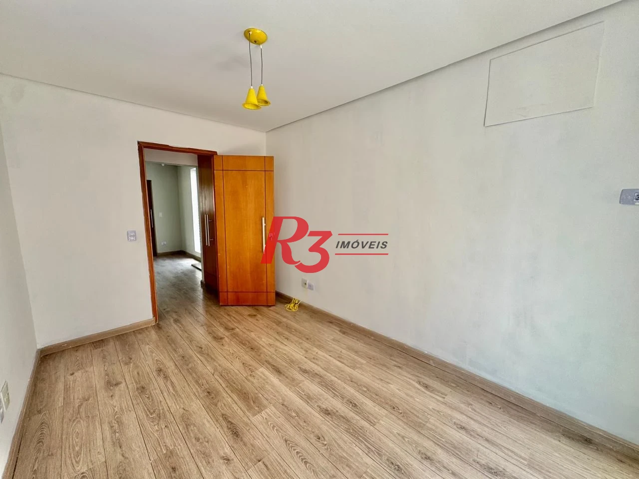 Casa com 3 dormitórios à venda, 231 m² por R$ 1.500.000,00 - Gonzaguinha - São Vicente/SP