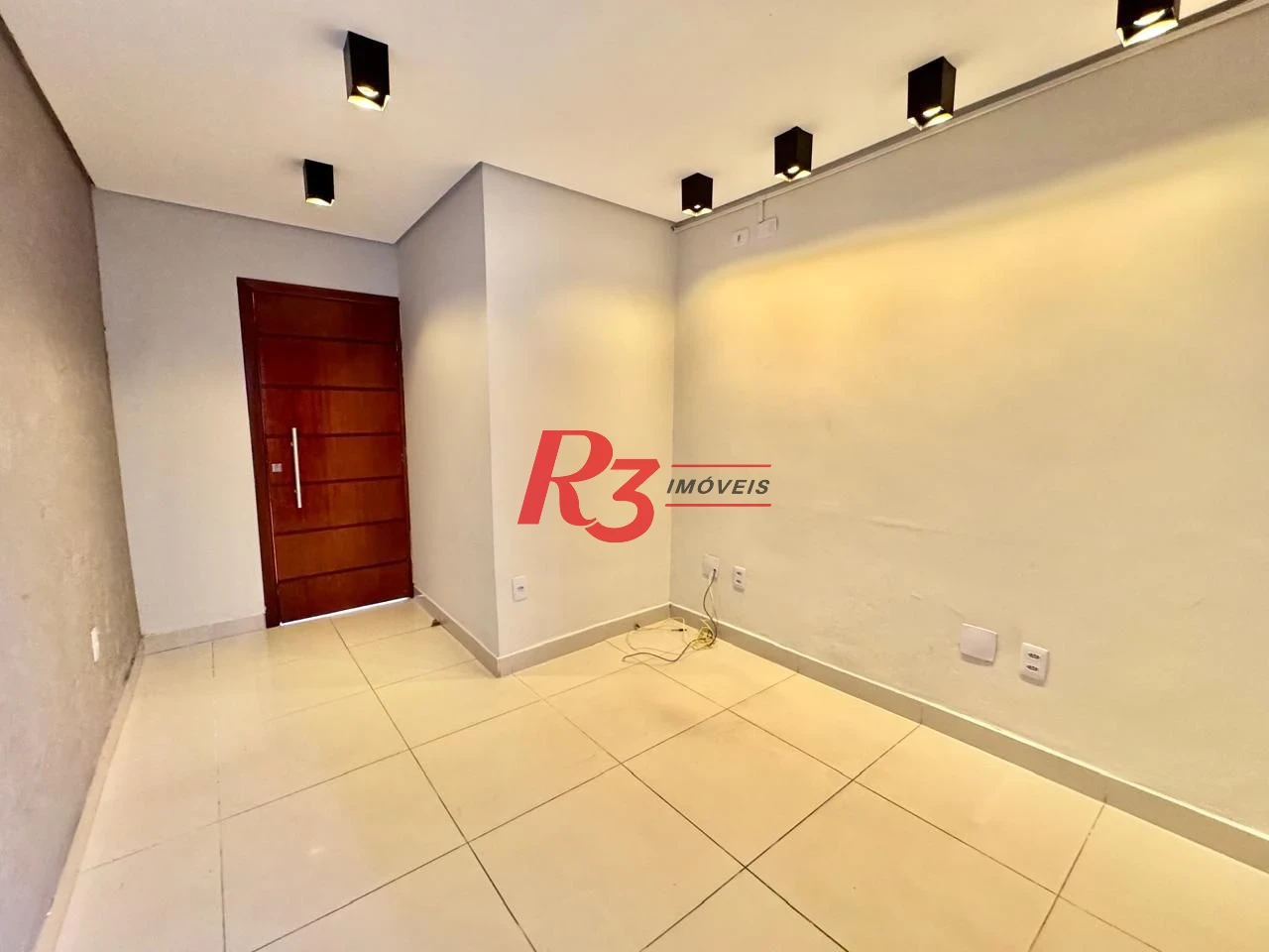 Casa com 3 dormitórios à venda, 231 m² por R$ 1.500.000,00 - Gonzaguinha - São Vicente/SP