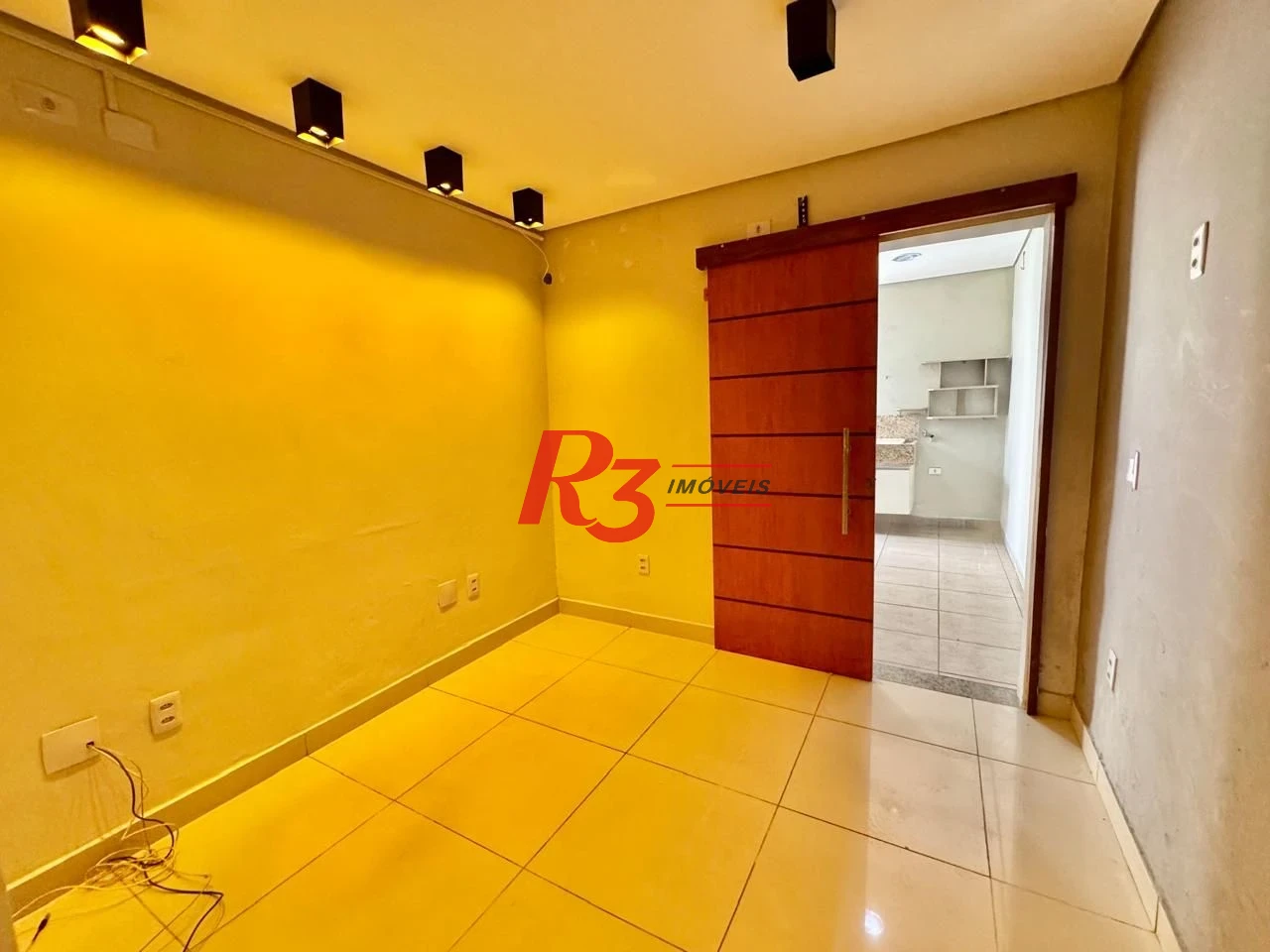 Casa com 3 dormitórios à venda, 231 m² por R$ 1.500.000,00 - Gonzaguinha - São Vicente/SP