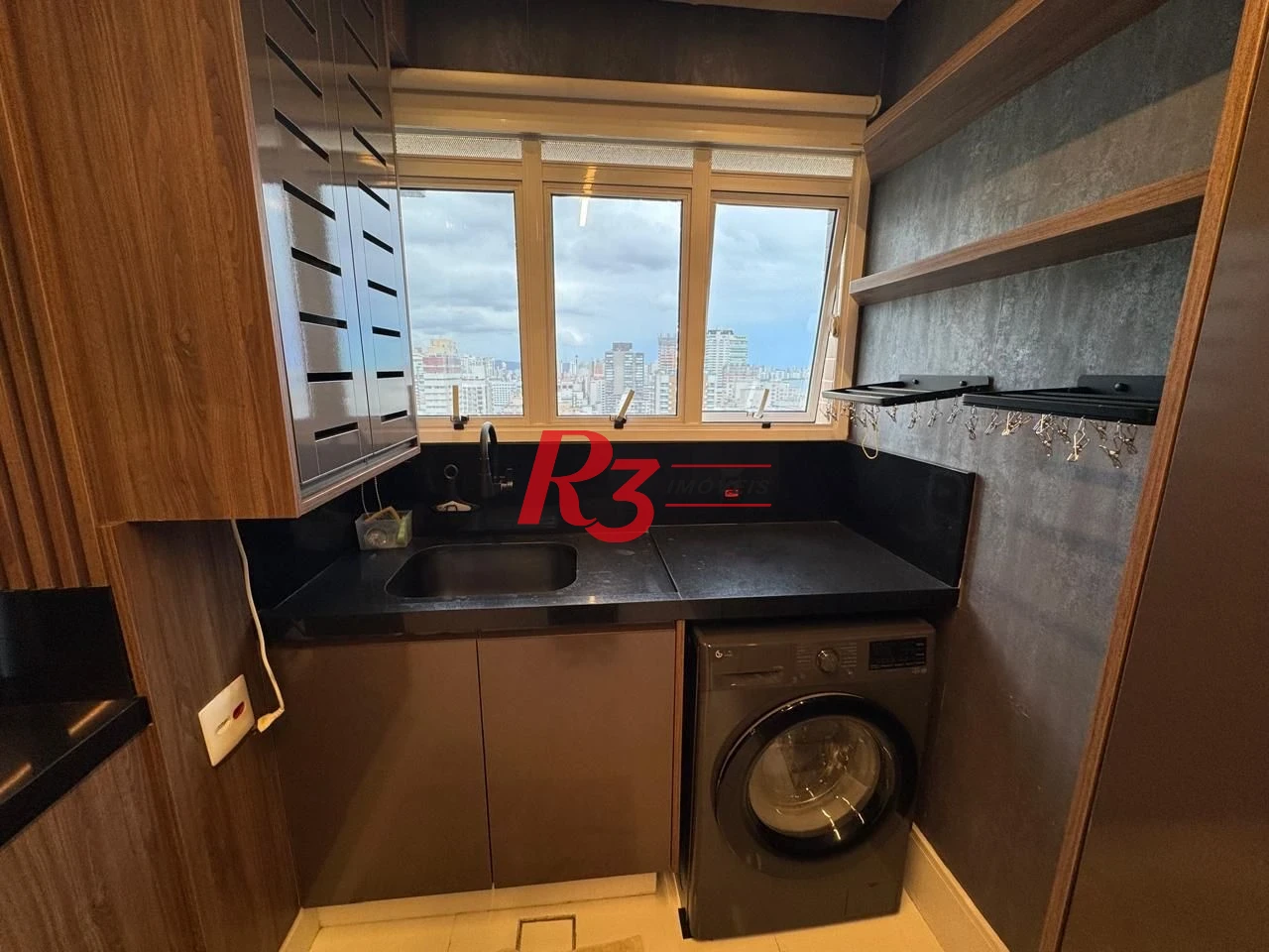 Apartamento Duplex com 3 dormitórios à venda, 115 m² por R$ 1.710.000,00 - Pompéia - Santos/SP