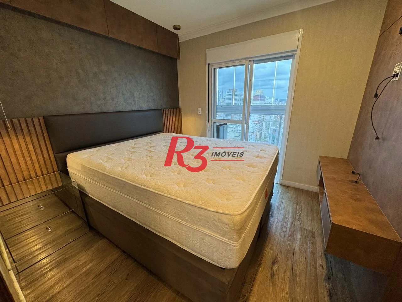 Apartamento Duplex com 3 dormitórios à venda, 115 m² por R$ 1.710.000,00 - Pompéia - Santos/SP