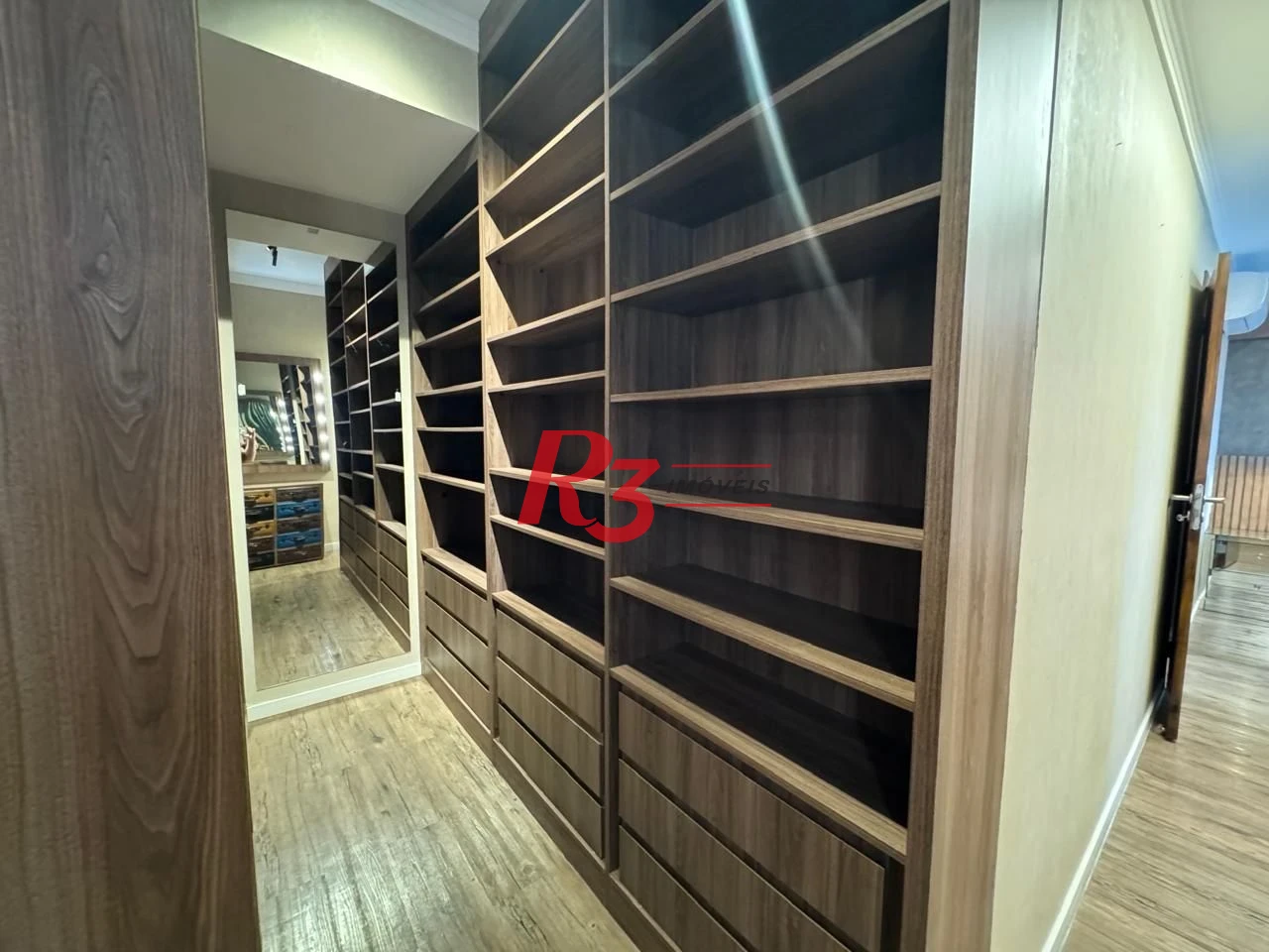 Apartamento Duplex com 3 dormitórios à venda, 115 m² por R$ 1.710.000,00 - Pompéia - Santos/SP