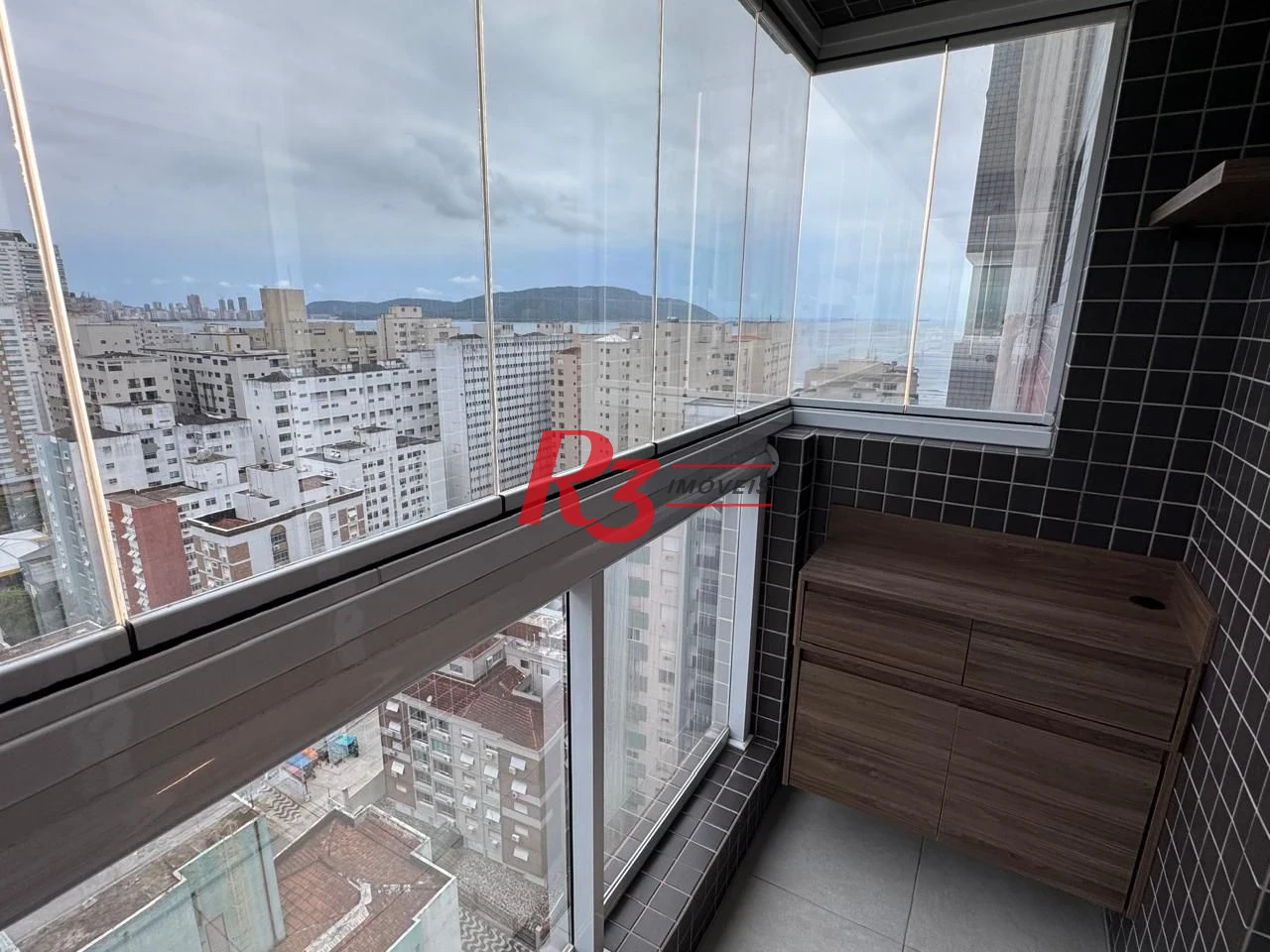 Apartamento Duplex com 3 dormitórios à venda, 115 m² por R$ 1.710.000,00 - Pompéia - Santos/SP