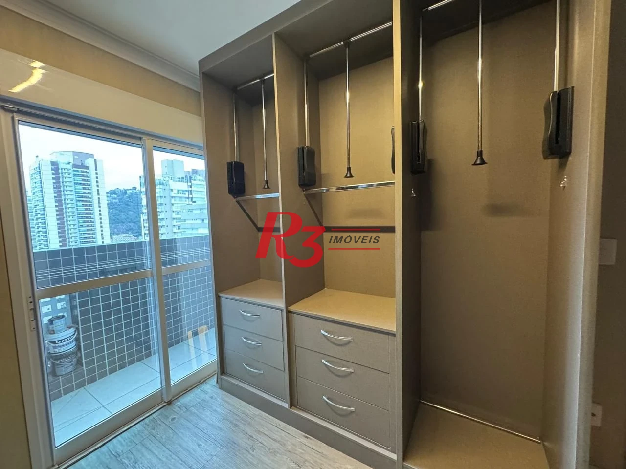 Apartamento Duplex com 3 dormitórios à venda, 115 m² por R$ 1.710.000,00 - Pompéia - Santos/SP