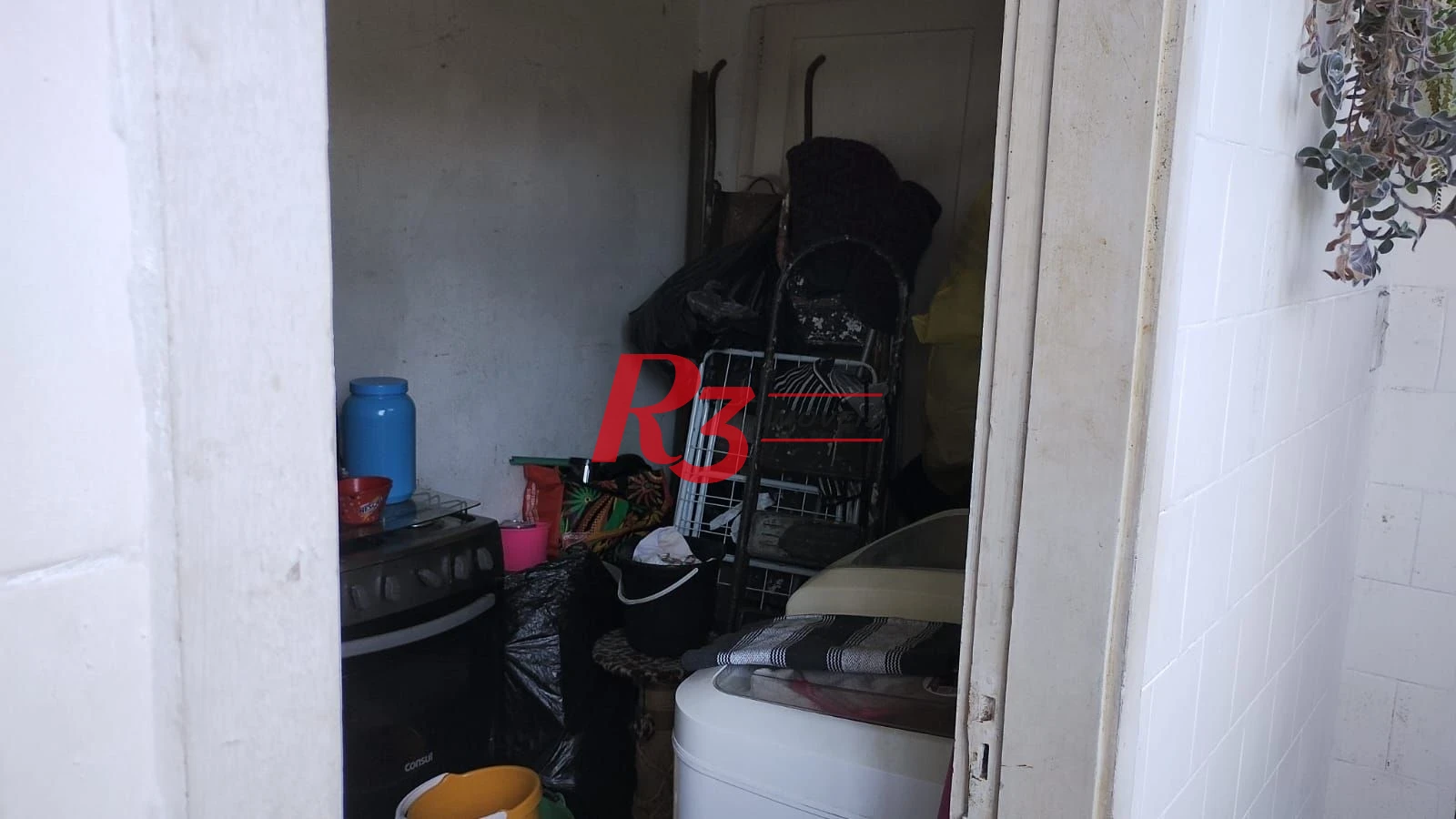 Apartamento com 3 dormitórios à venda, 69 m² por R$ 375.000,00 - Boqueirão - Santos/SP