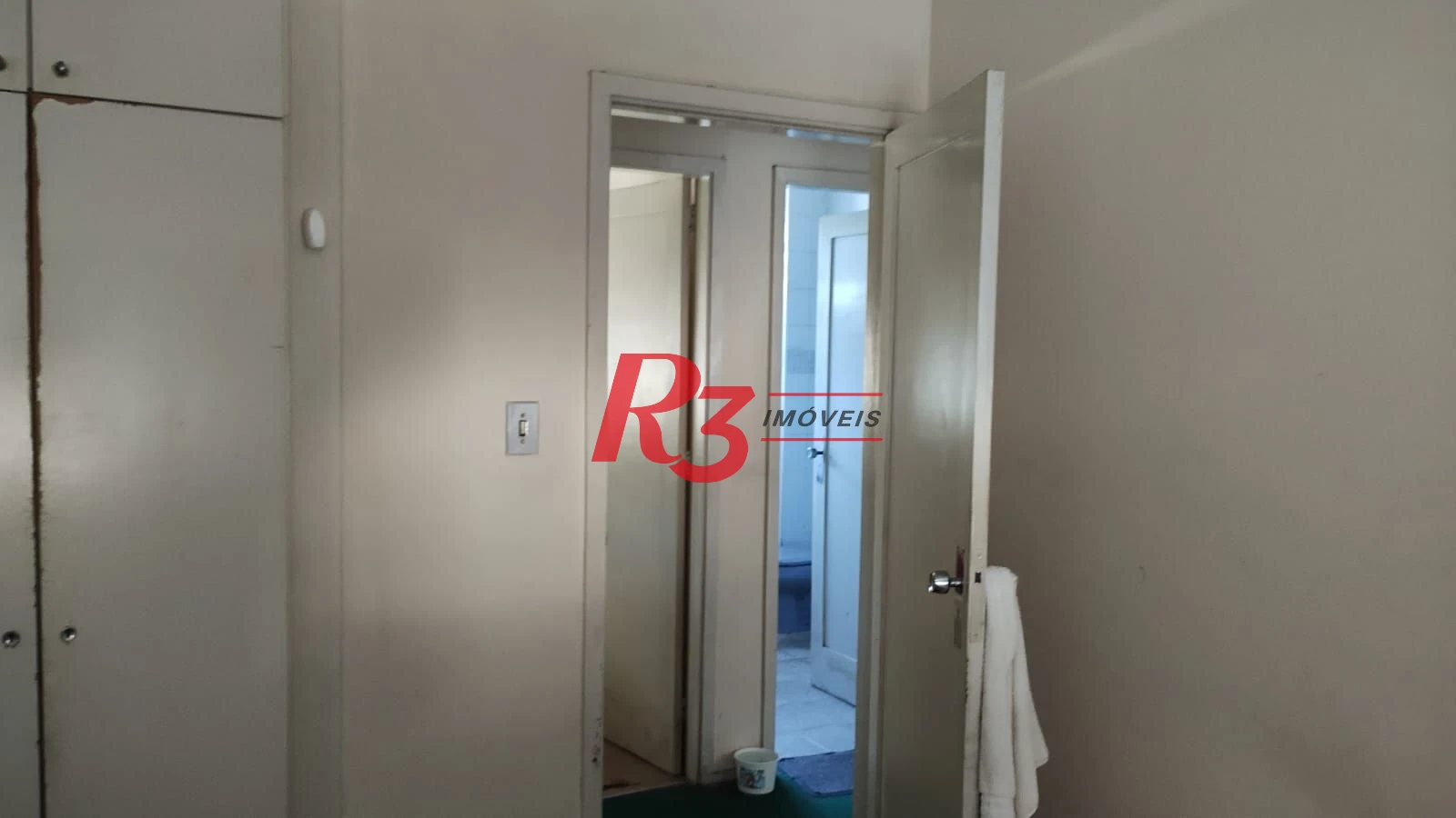 Apartamento com 3 dormitórios à venda, 69 m² por R$ 375.000,00 - Boqueirão - Santos/SP
