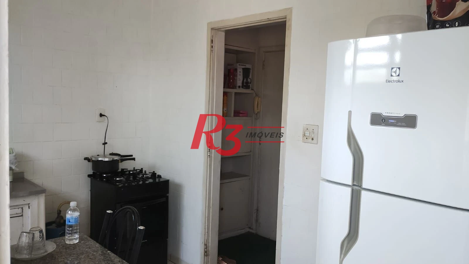 Apartamento com 3 dormitórios à venda, 69 m² por R$ 375.000,00 - Boqueirão - Santos/SP