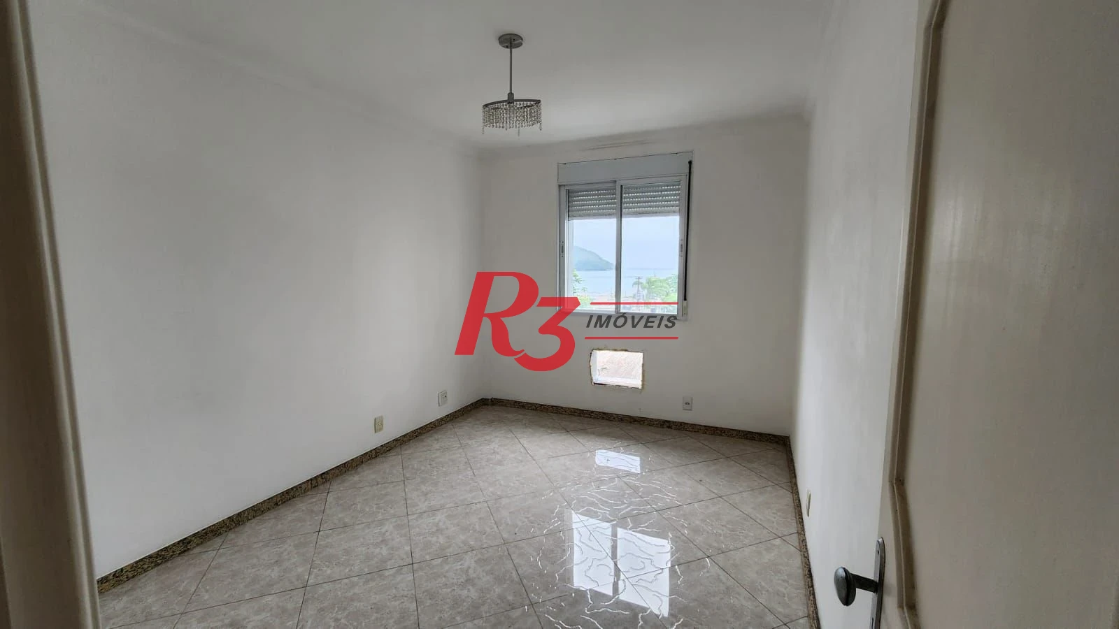 Apartamento com 2 dormitórios à venda, 84 m² por R$ 700.000,00 - Ponta da Praia - Santos/SP