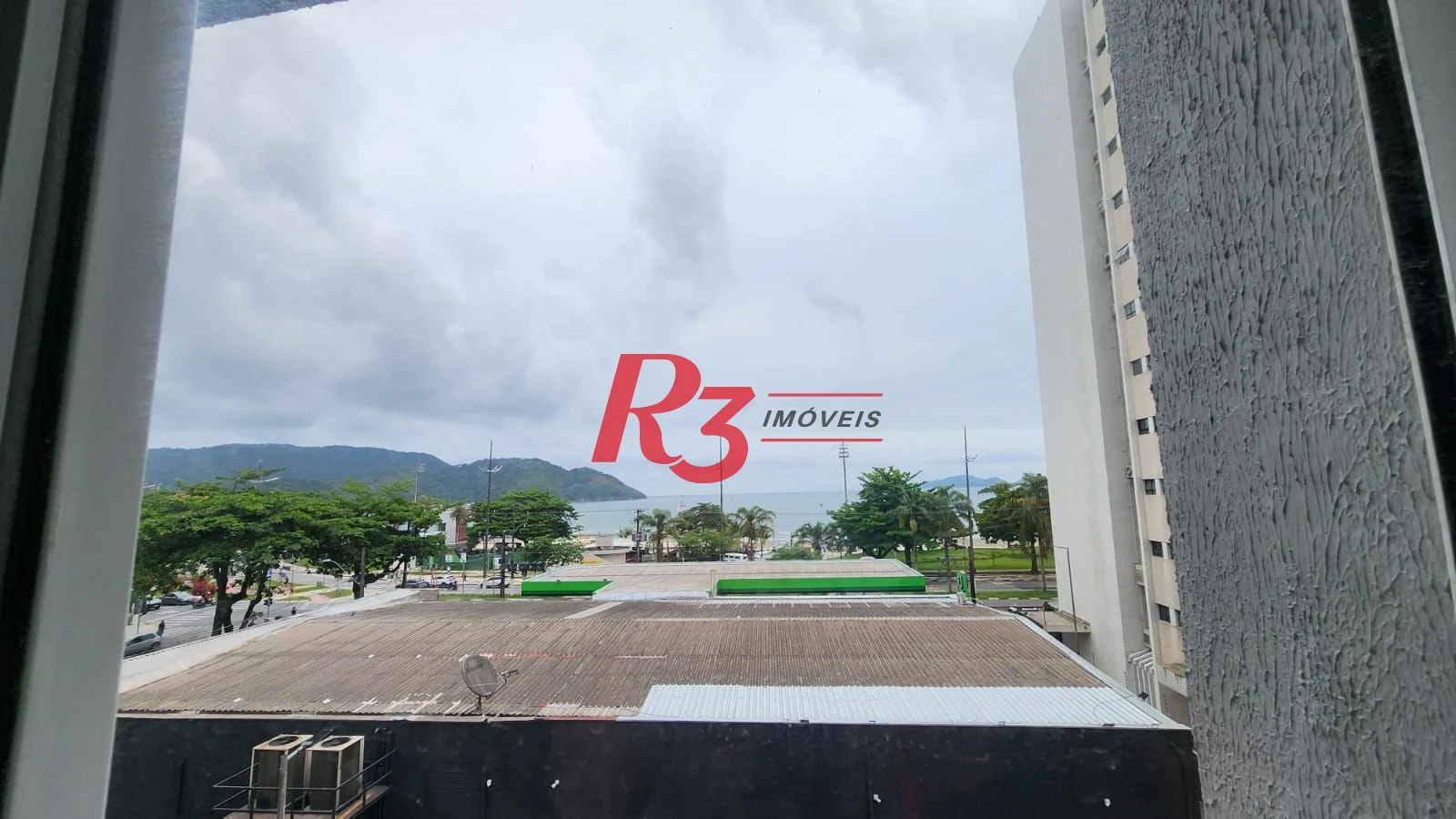 Apartamento com 2 dormitórios à venda, 84 m² por R$ 700.000,00 - Ponta da Praia - Santos/SP
