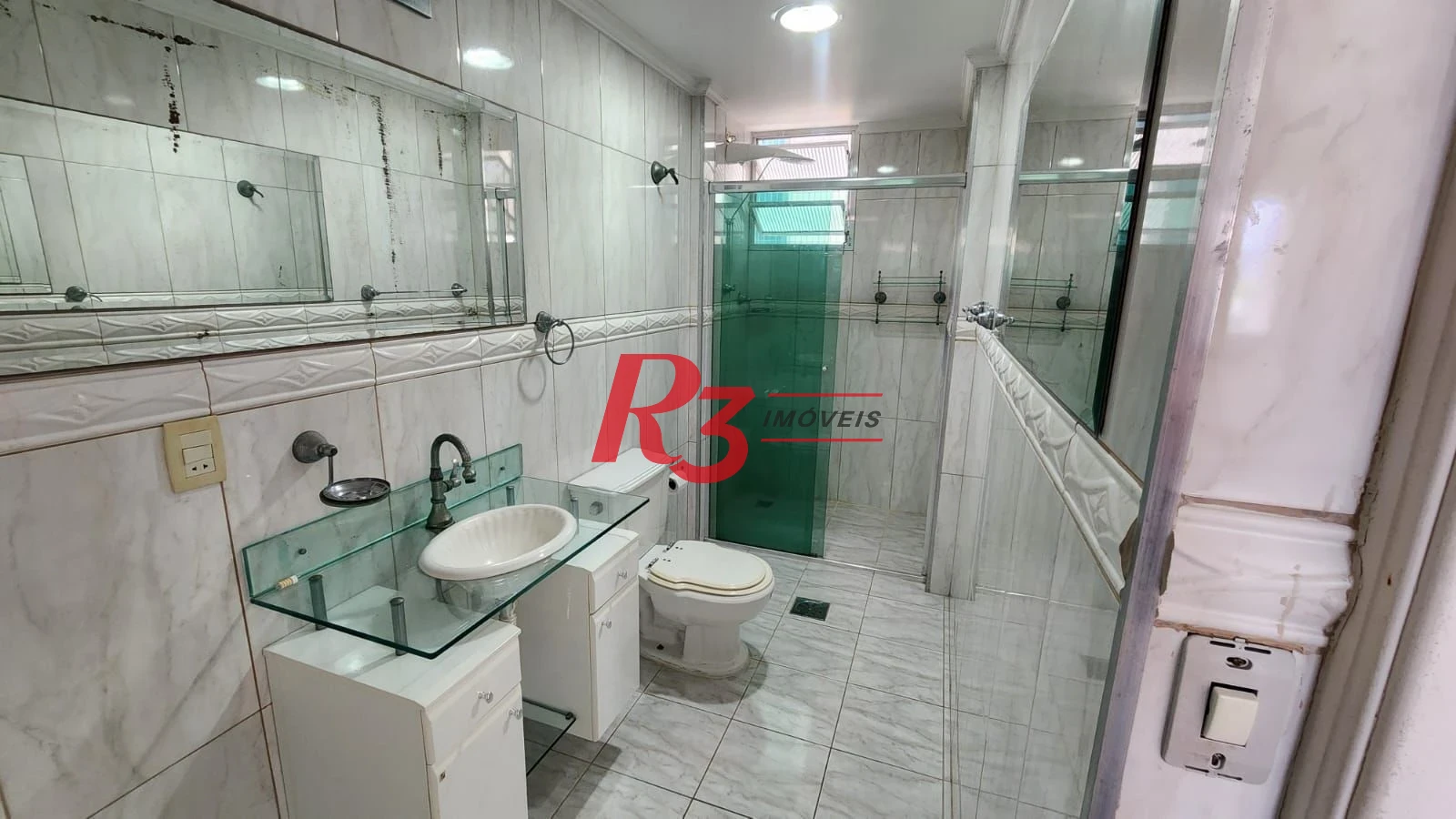 Apartamento com 2 dormitórios à venda, 84 m² por R$ 700.000,00 - Ponta da Praia - Santos/SP
